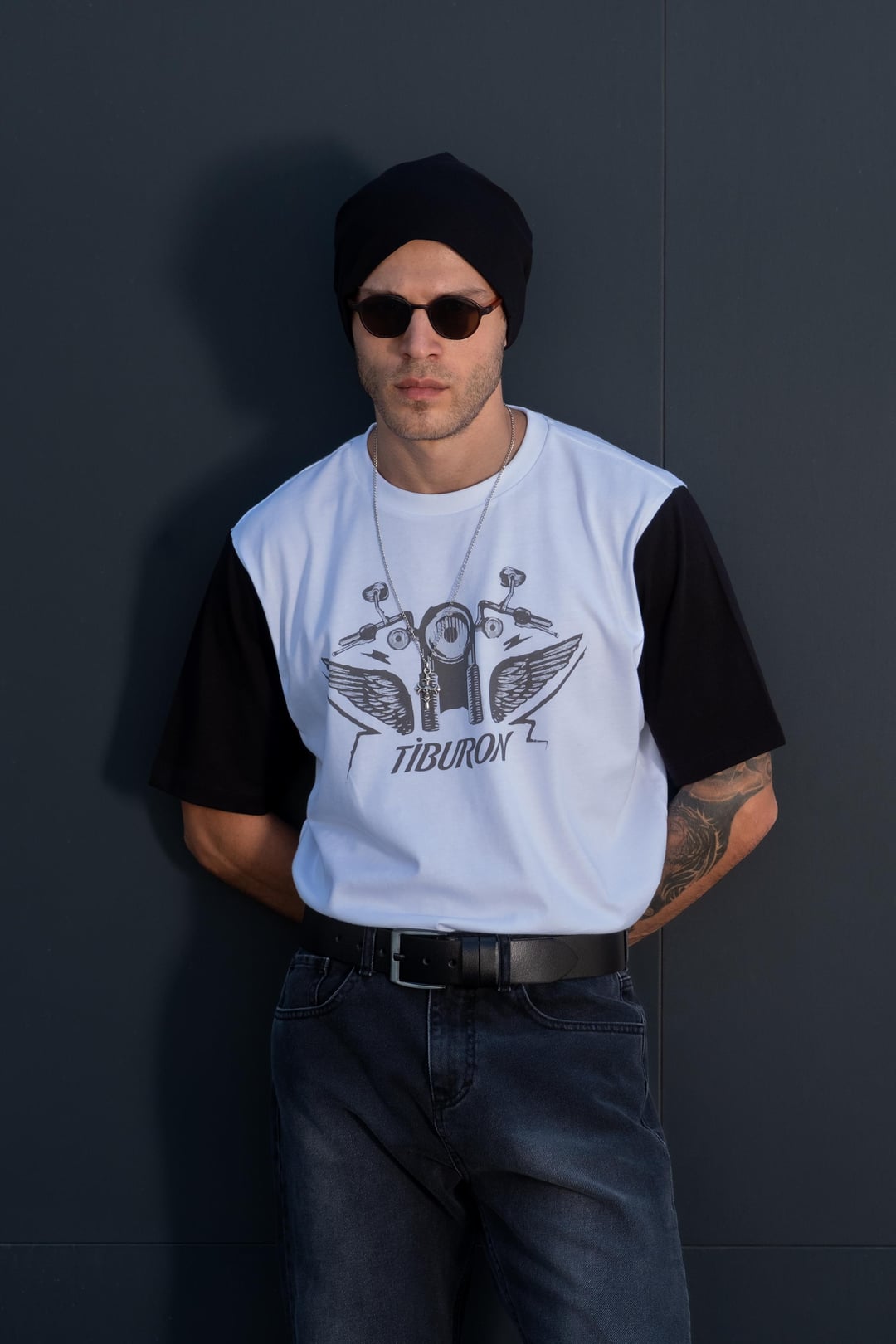 Kontrast Baskılı Beyaz Tshirt