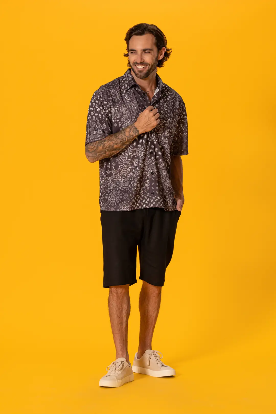 Desenli Kısa Kollu Erkek Gömlek