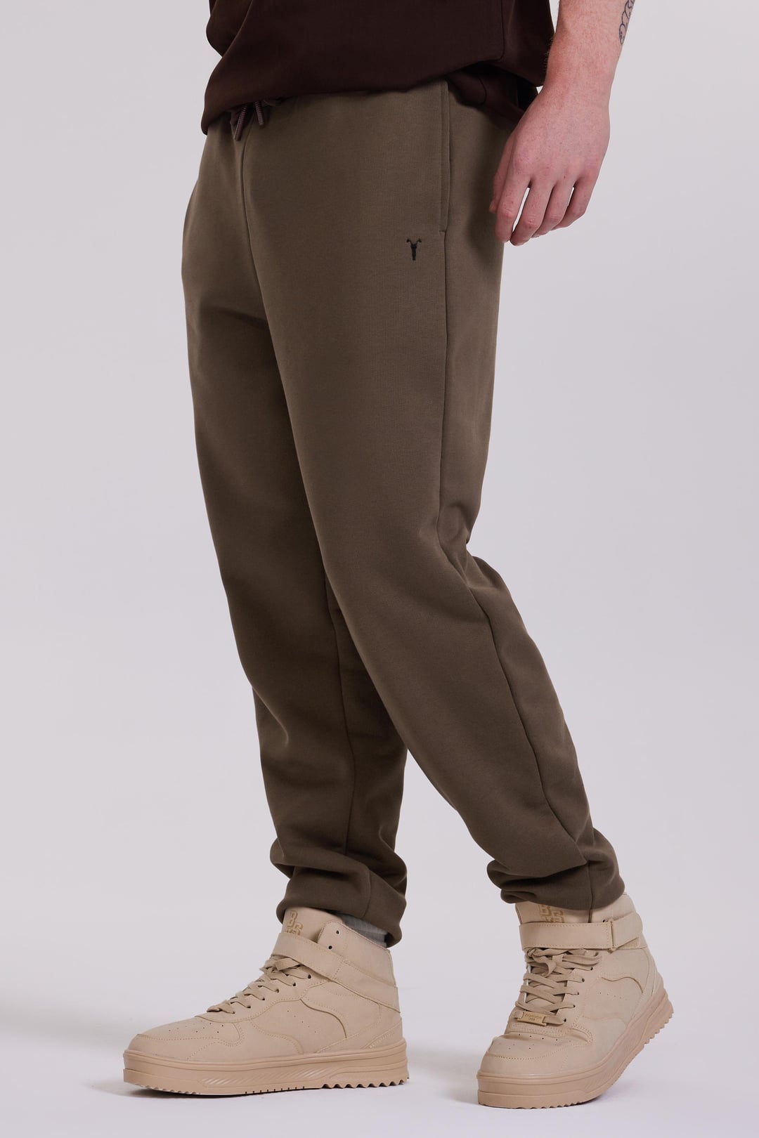 Nakışlı Paçası Lastikli Kahverengi Erkek Jogger Pantolon