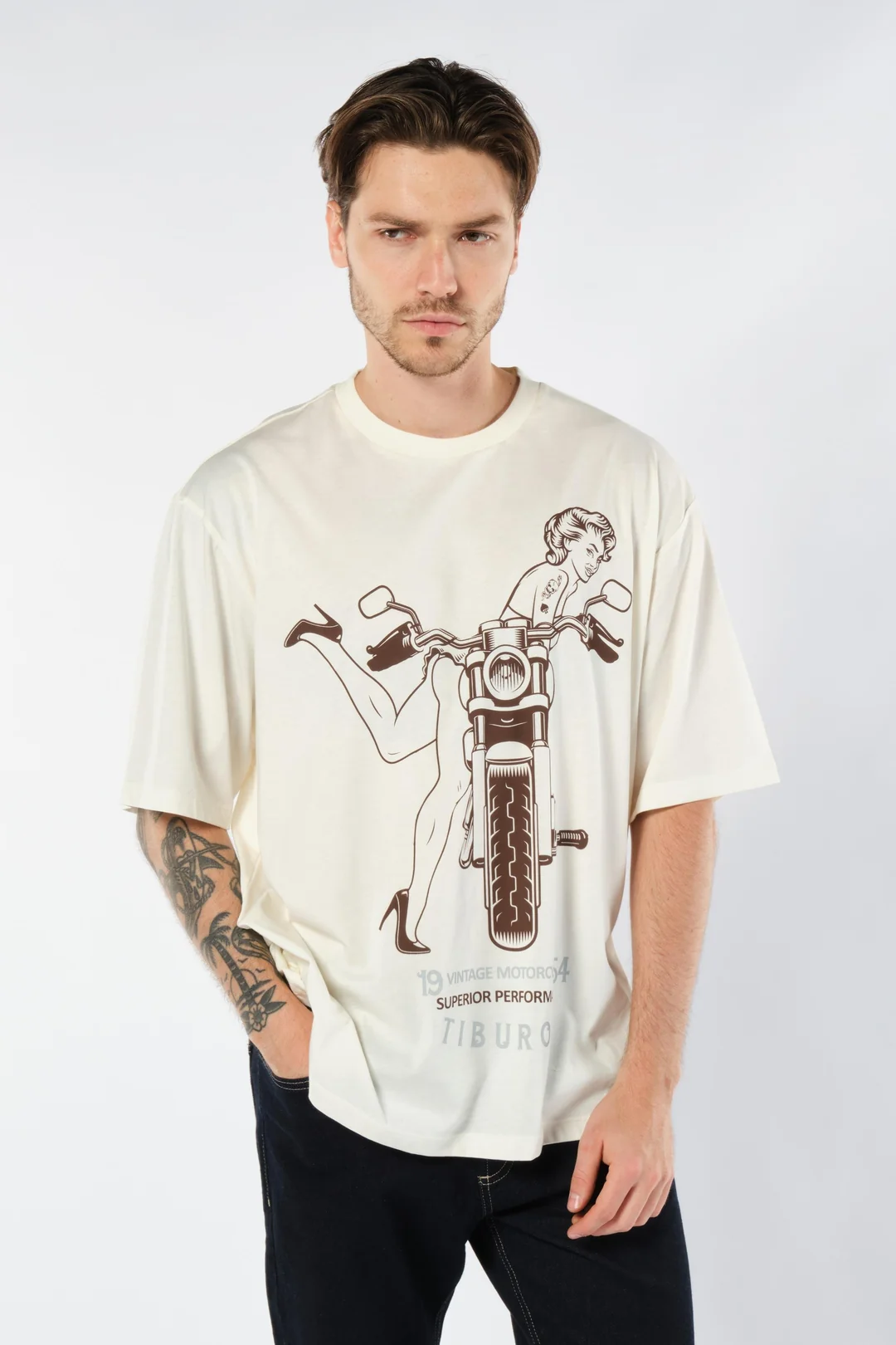 Önü Motor Baskılı Ekru Erkek Oversize Tişört