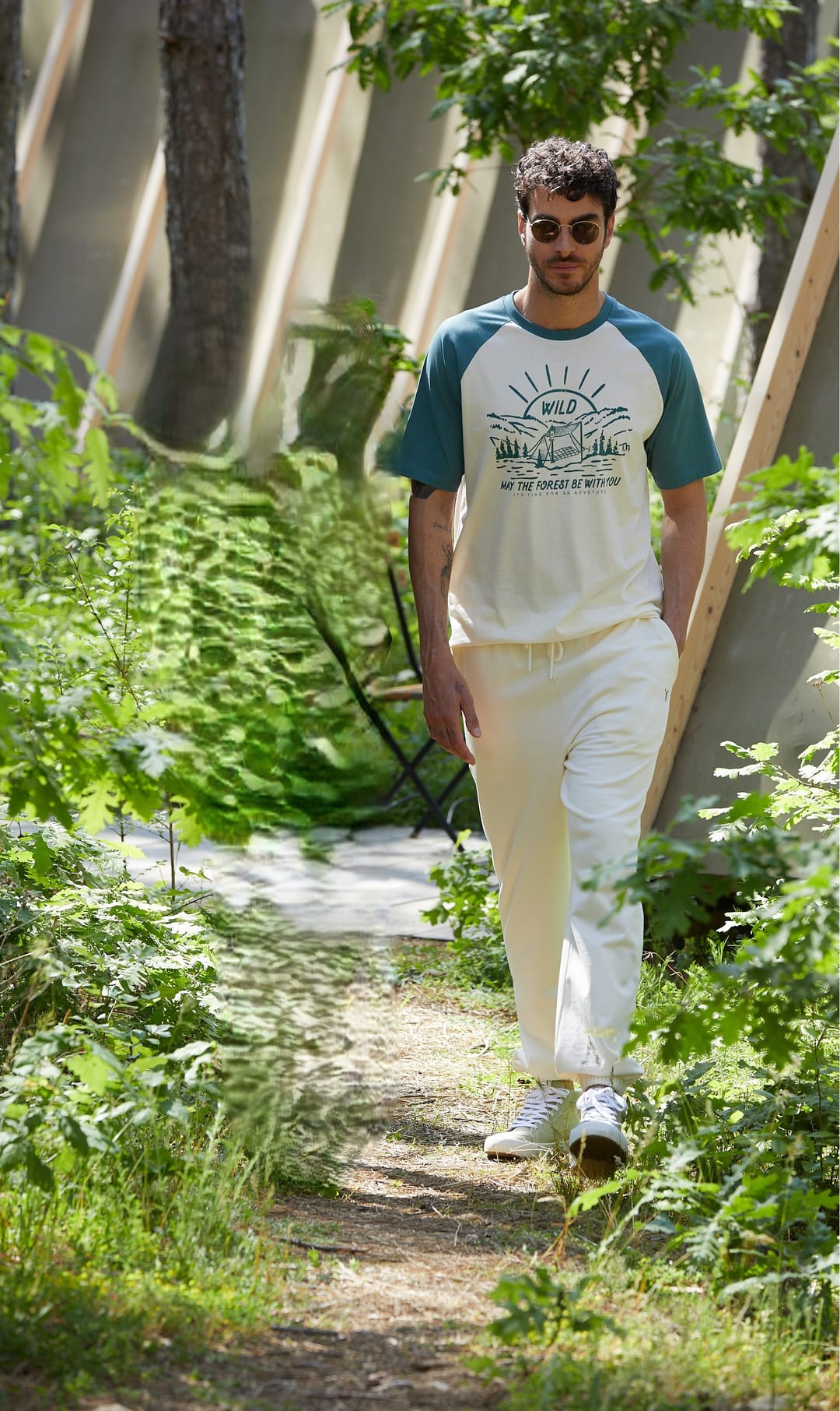 Nakış Detaylı Pamuklu Ekru Erkek Jogger Pantolon