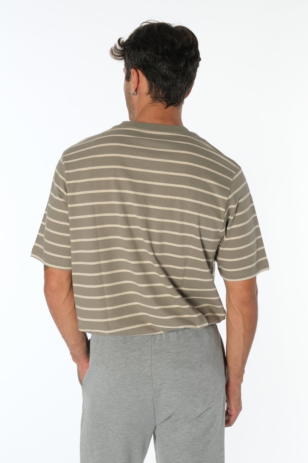 Kısa Kollu Çizgili Tshirt