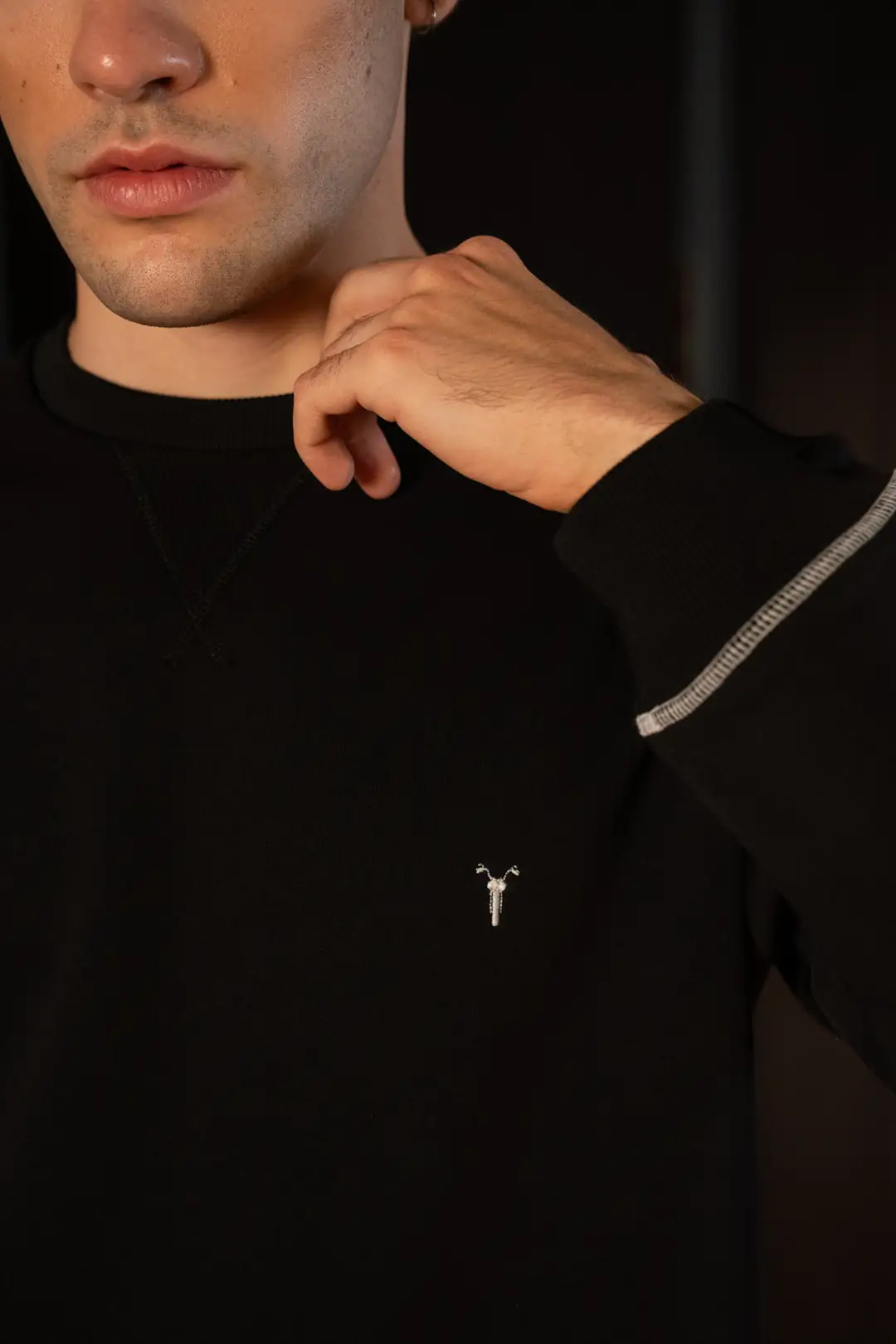 Dikiş Detaylı Bisiklet Yaka Siyah Erkek Sweatshirt