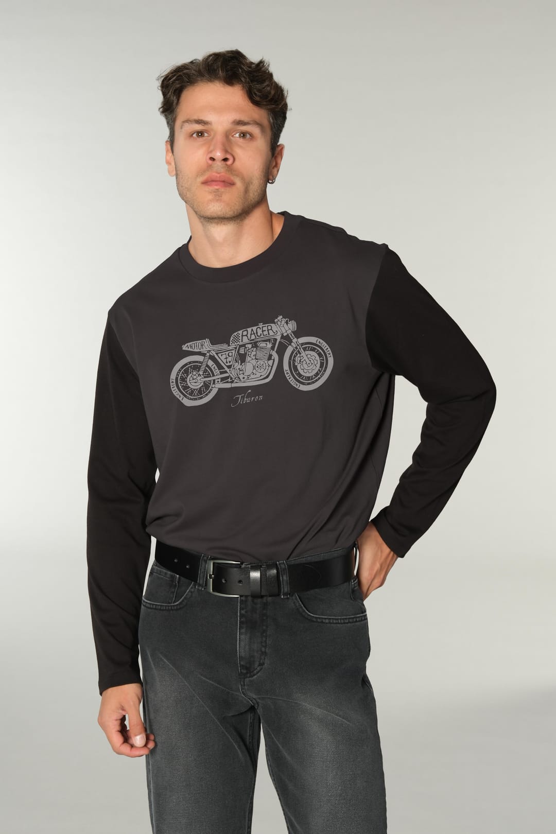 Antrasit Motor Baskılı Kontrast Tshirt