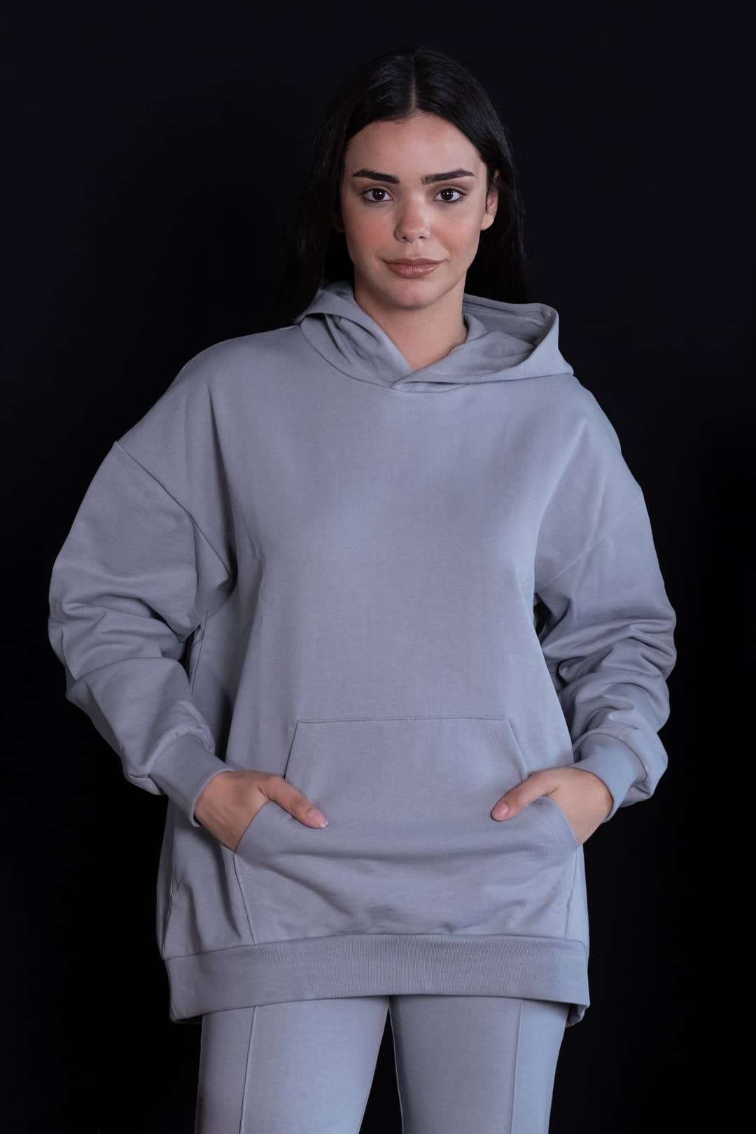 Gri Kapüşonlu Cepli Hoodie