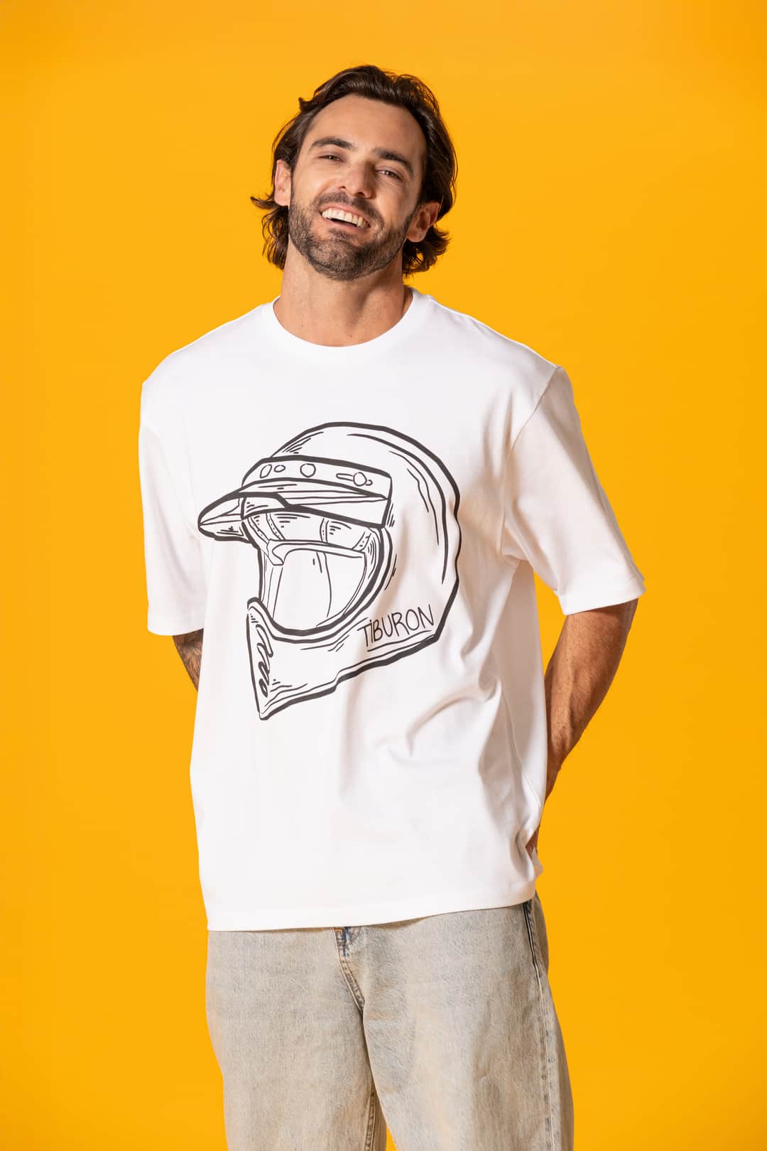 Kask Baskılı Oversize Beyaz Tişört