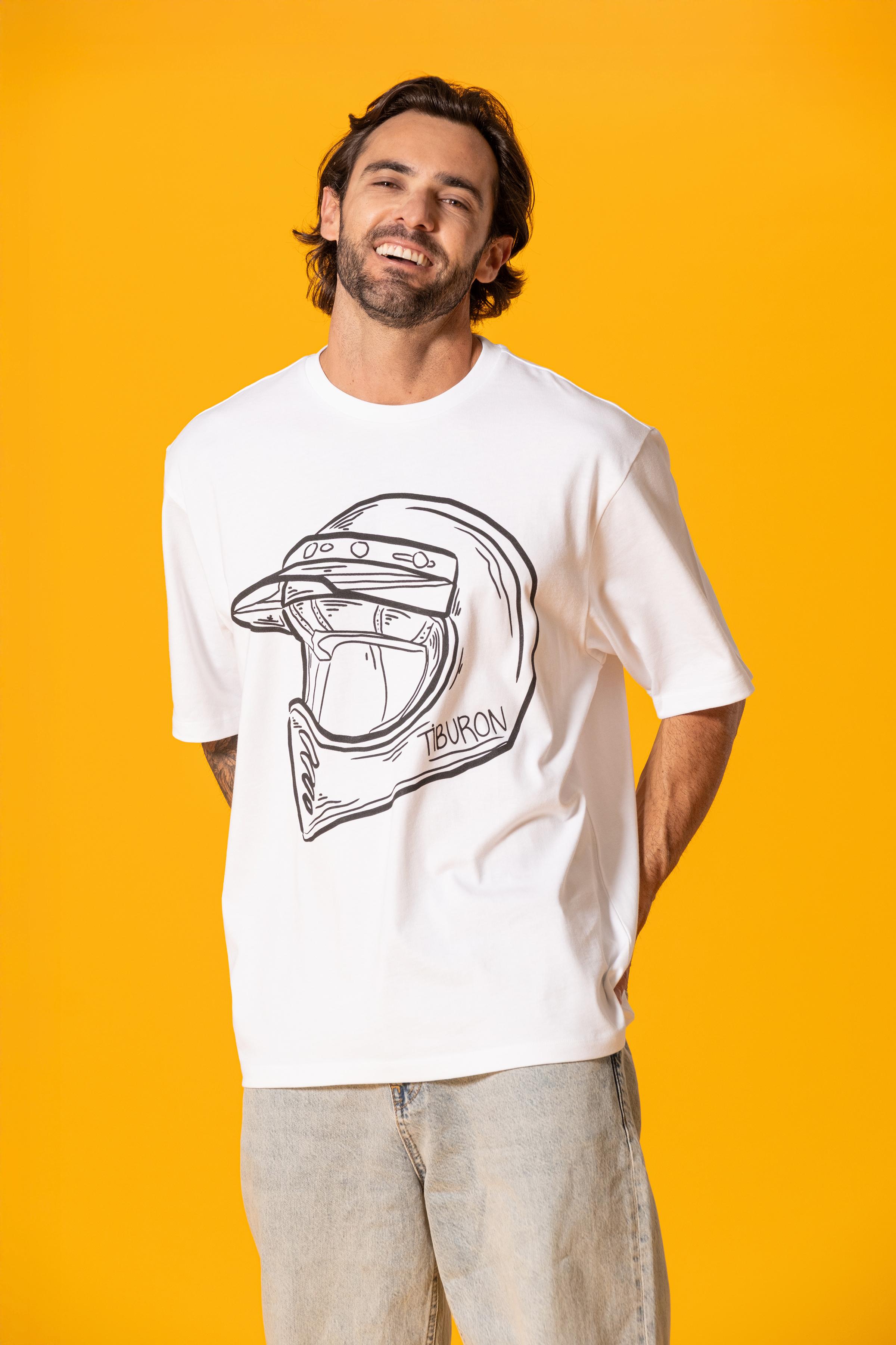 Kask Baskılı Oversize Beyaz Tişört