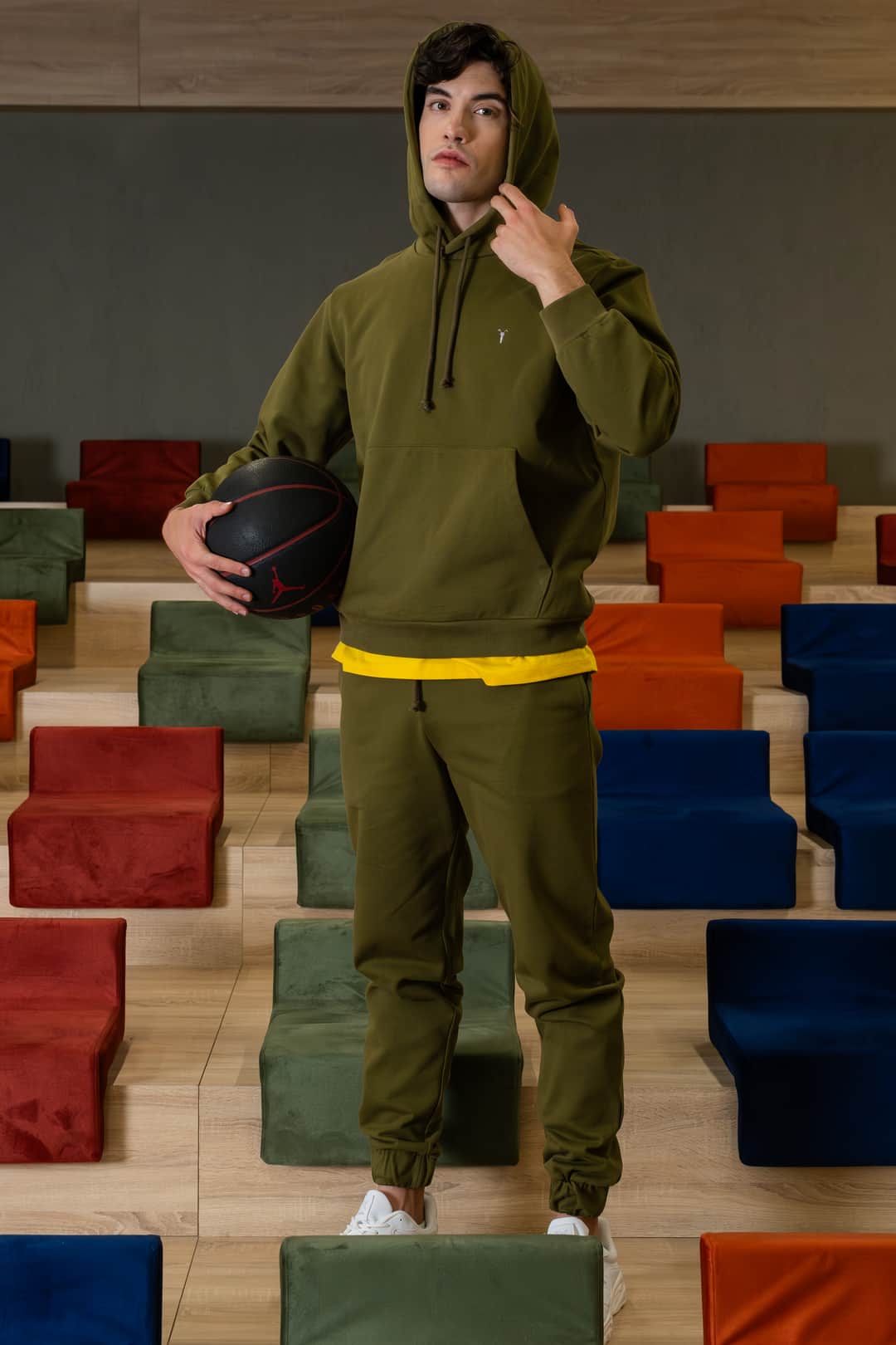Haki Basic Jogger Pantolon