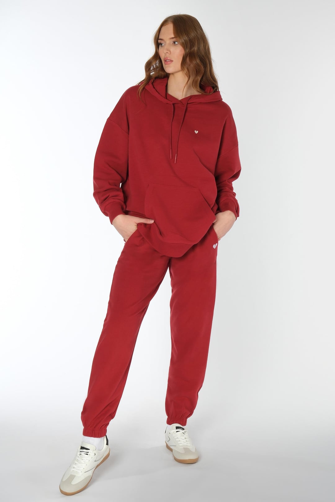 Kırmızı Kapüşonlu Cepli Hoodie