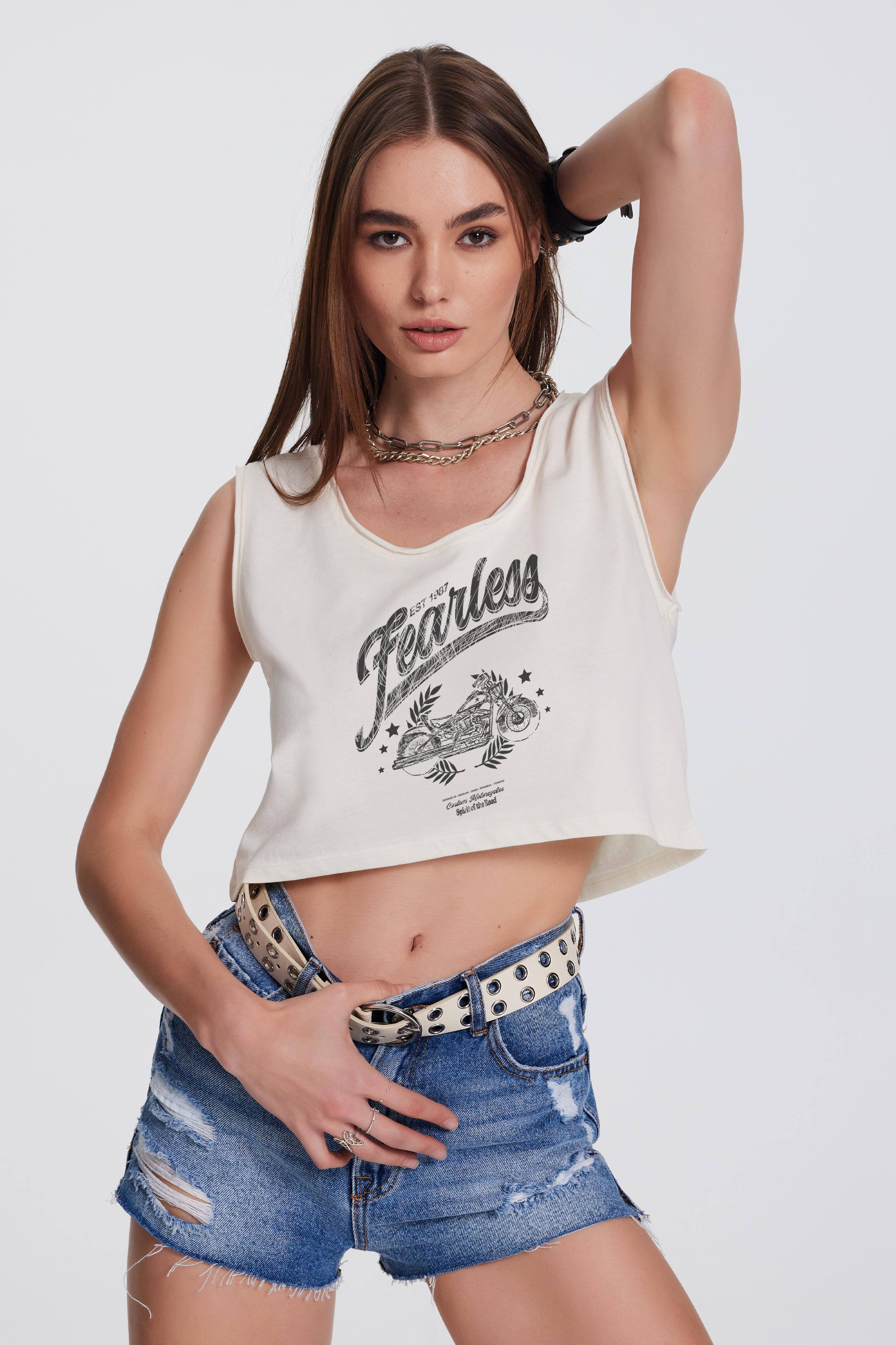 Baskılı Kolsuz Ekru Crop Tişört