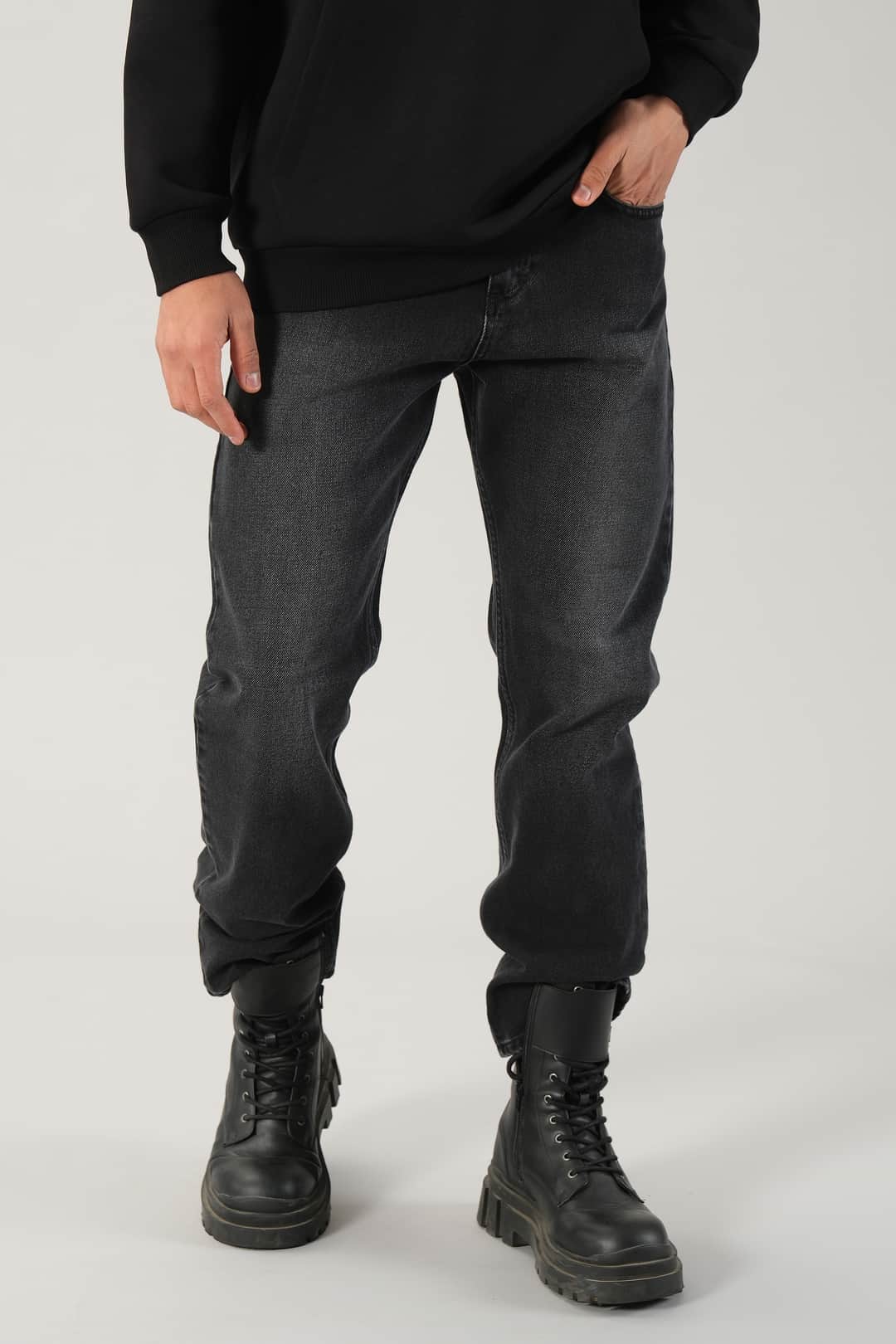 Siyah Yıkamalı Denim Pantolon