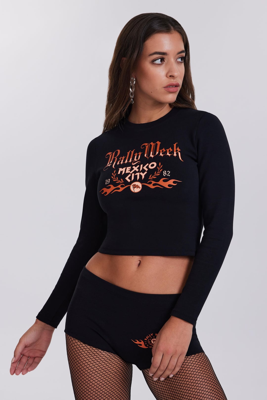 Vücudu Saran Baskılı Siyah Uzun Kollu Crop Body