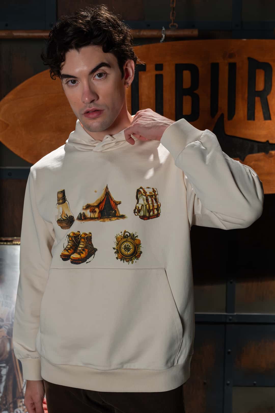 Kapüşonlu Baskılı Ekru Hoodie