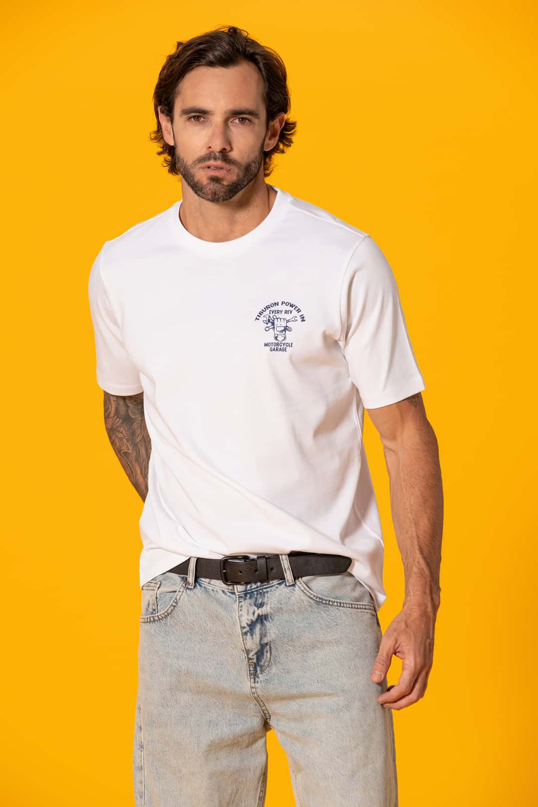 Minimal Baskılı Beyaz Regular Tişört