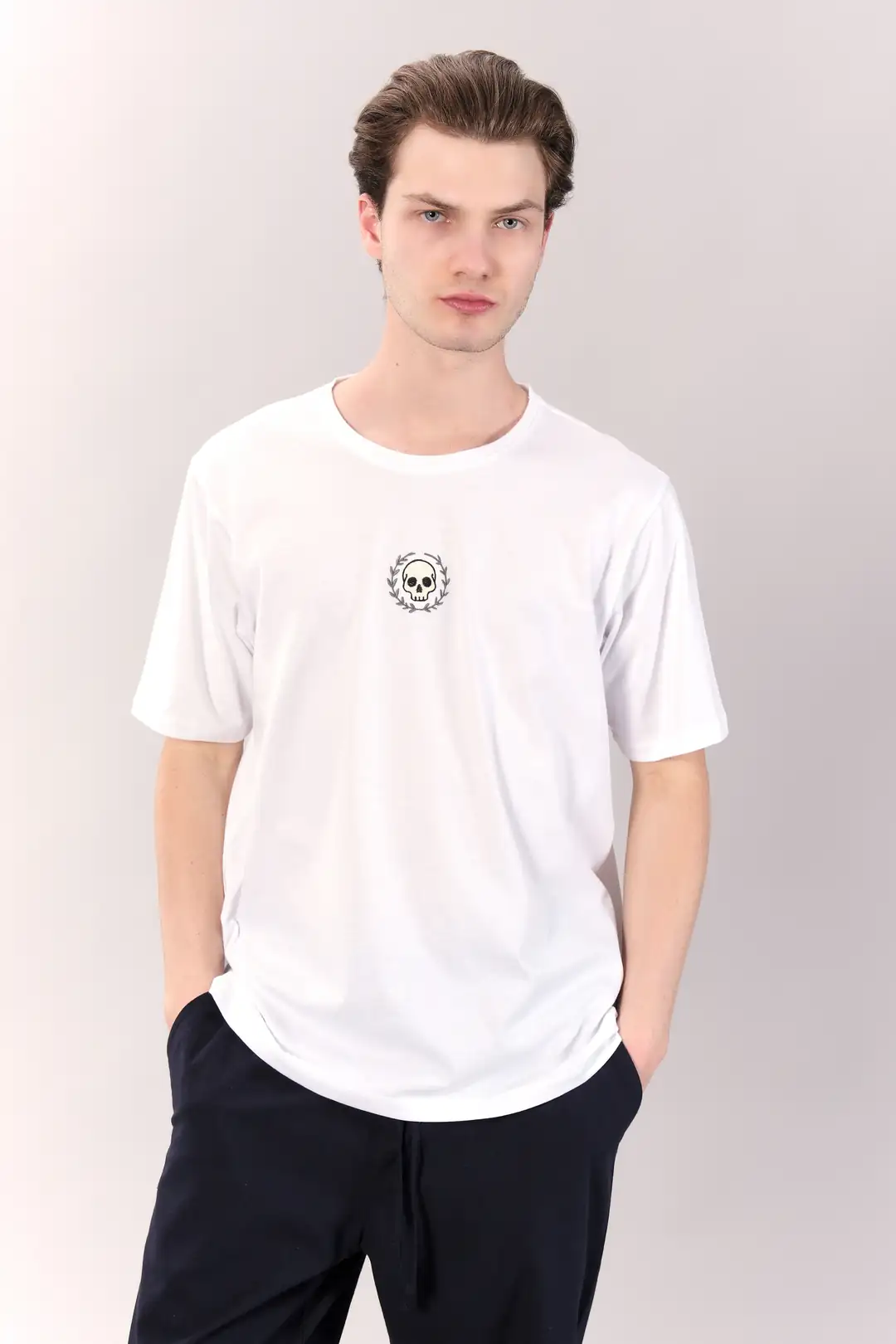 Kuru Kafa Nakışlı Beyaz Erkek Tişört