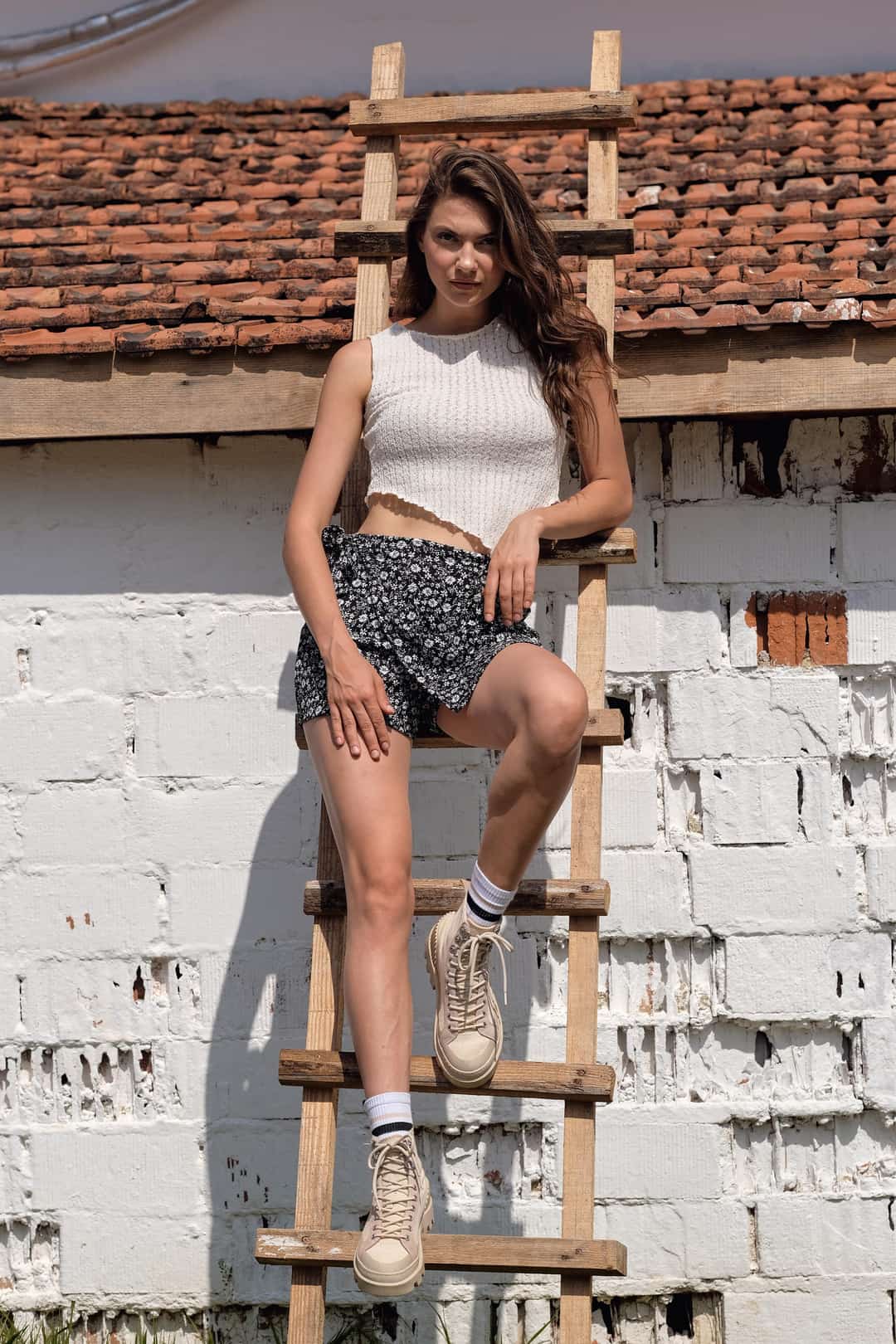Siyah Çiçekli Mini Şort Etek