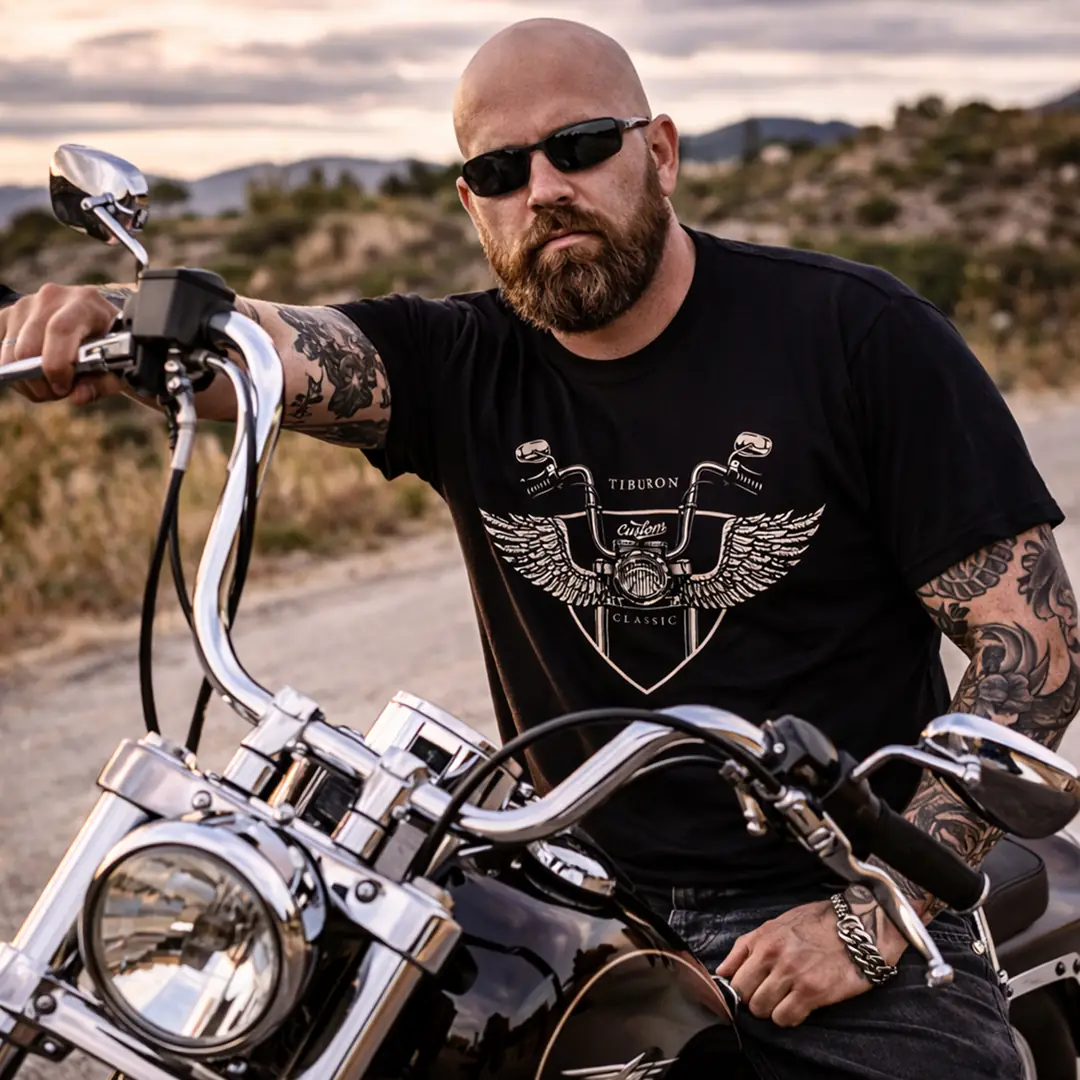 Kabartma Baskılı Siyah Erkek Regular Tişört