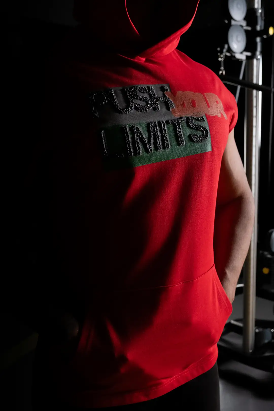 Slogan Baskılı Kapüşonlu Kırmızı Kolsuz Sweatshirt