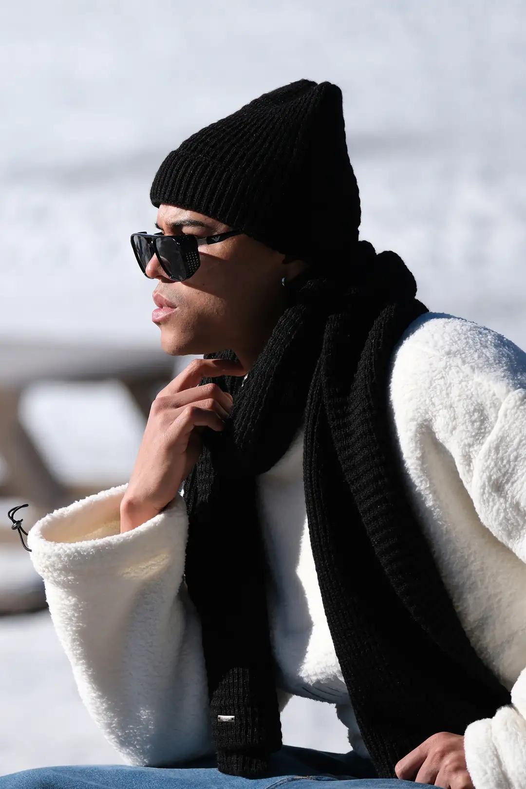 Tiburon Atkı ve Bere