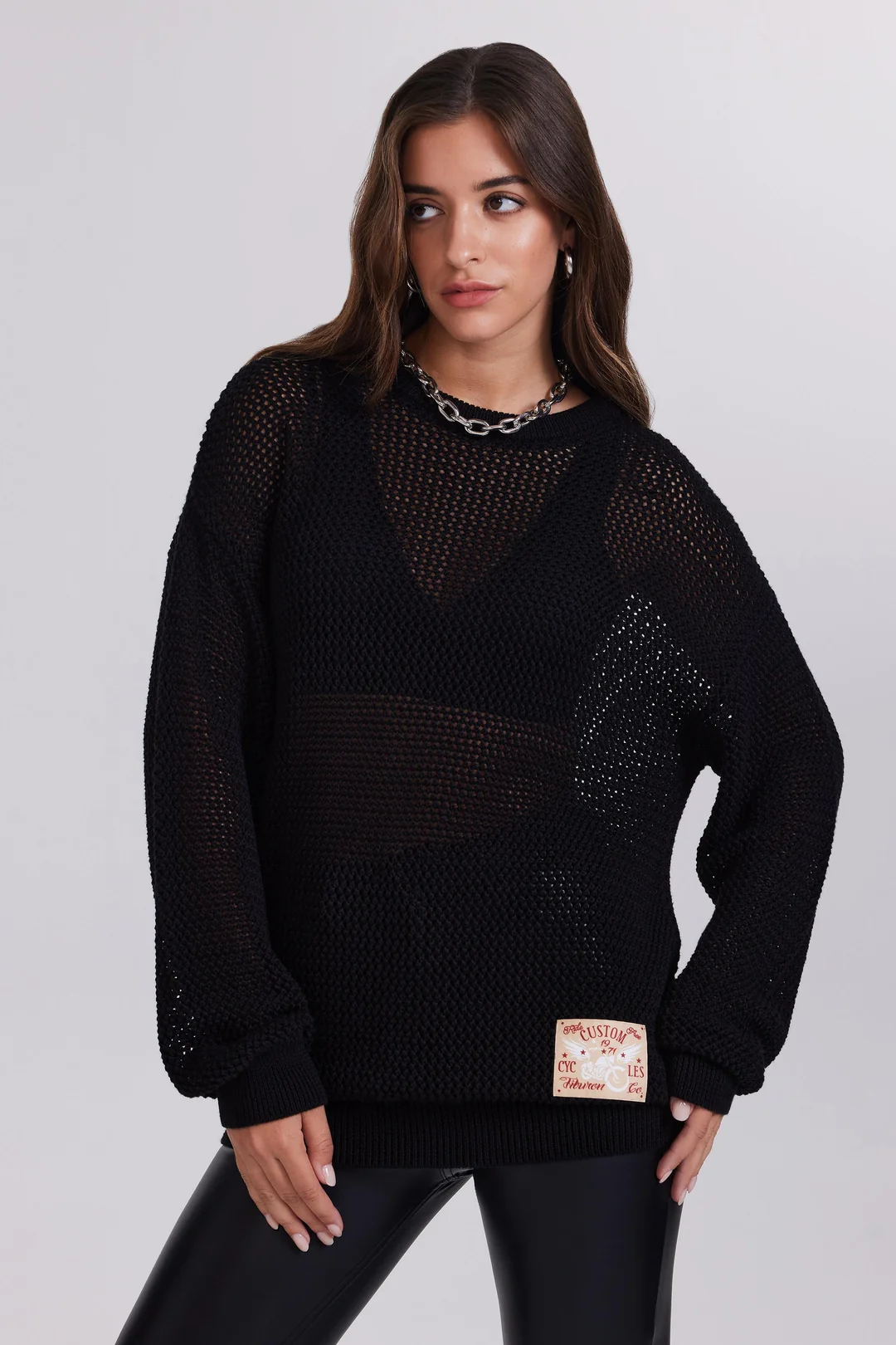 Geniş Kesim Siyah Kadın Kazak