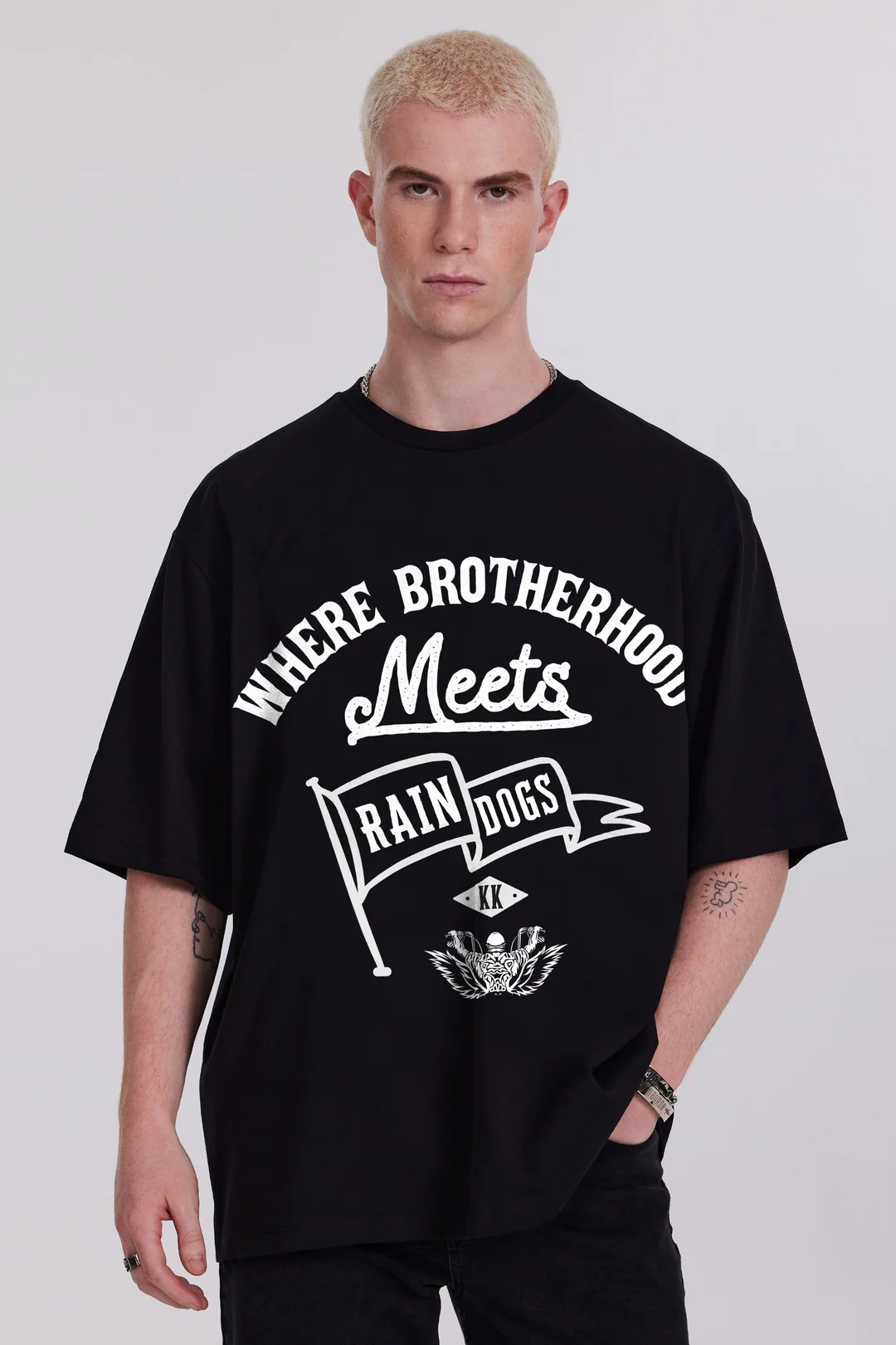 Rain Dogs Önü Slogan Baskılı Siyah Erkek Tişört