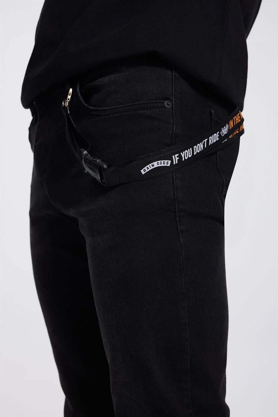 Rain Dogs Uzun Anahtarlık