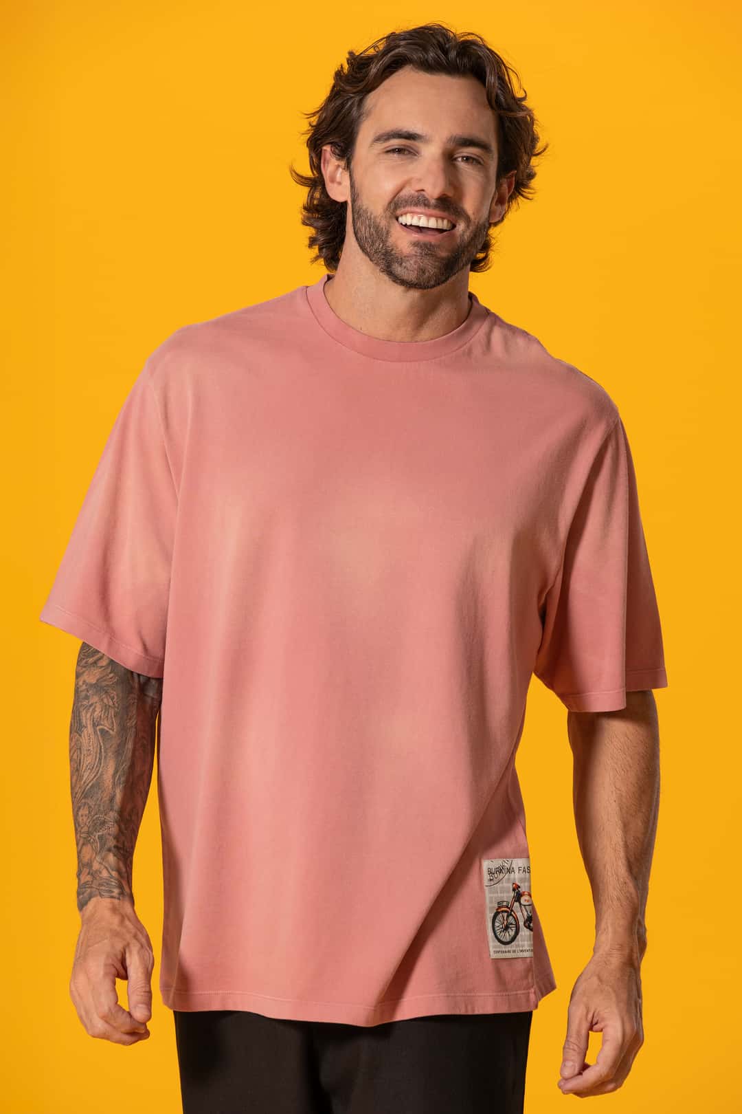 Patch Detaylı Pembe Yıkamalı Tişört