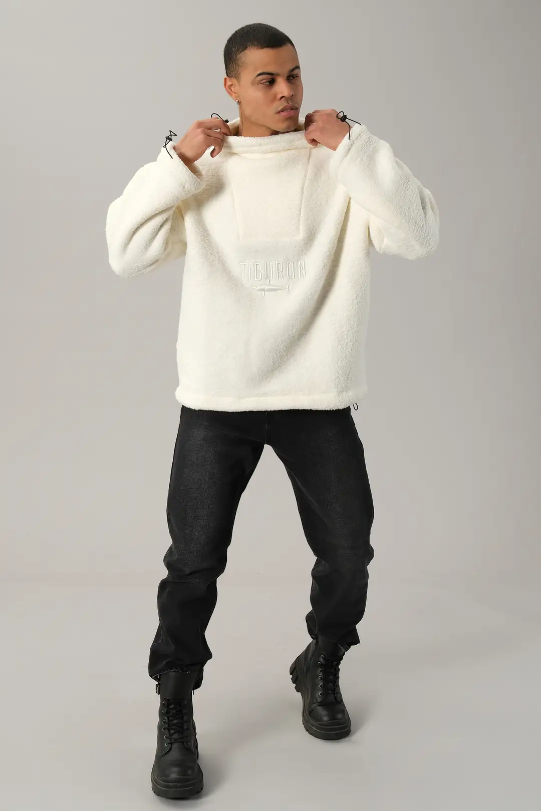 Suni Yünlü Nakışlı Sweatshirt