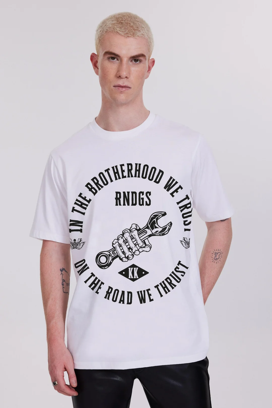 Rain Dogs Yazı Baskılı Beyaz Erkek Tişört