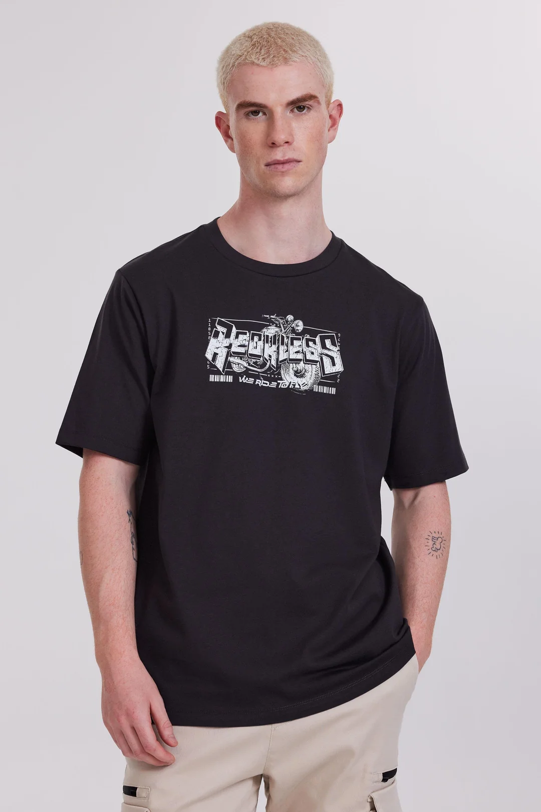 Önü ve Arkası Baskılı Antrasit Erkek Tişört