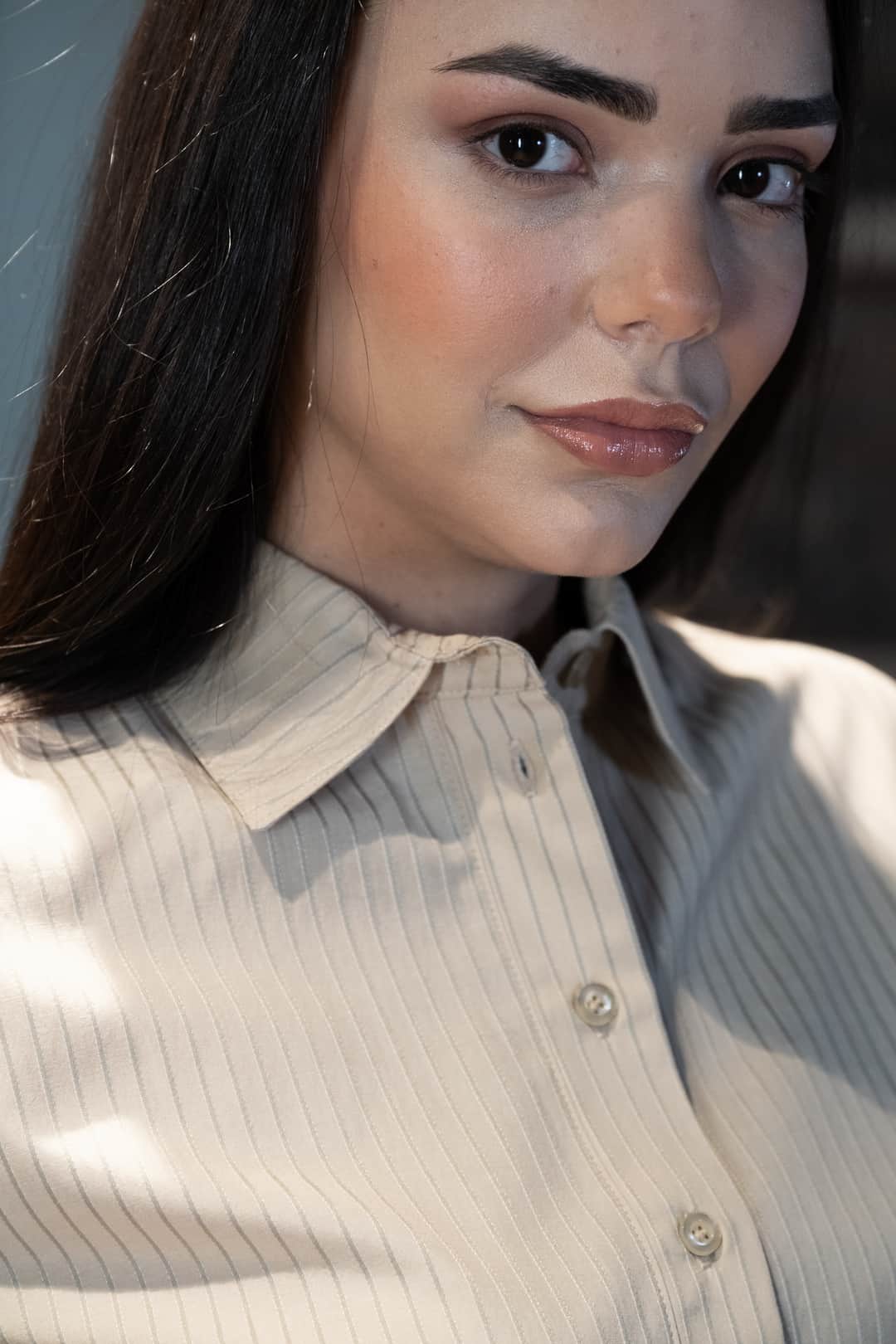 Bej Çizgili Crop Gömlek