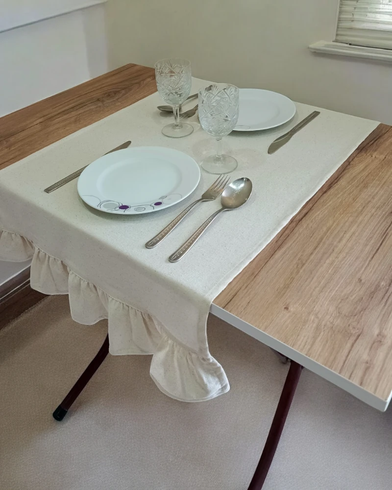 Masa Düzeninde Runner Kullanmanın 5 Yolu 🍽️✨