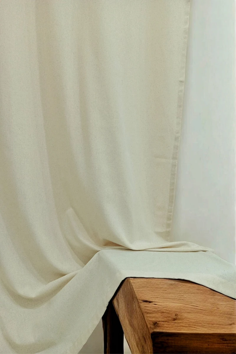 Ev Dekorasyonunda Renk Uyumu ve Stil İpuçları: Keten ve Fırfırlı Ürünlerle Canlı Mekânlar 🎨🏡