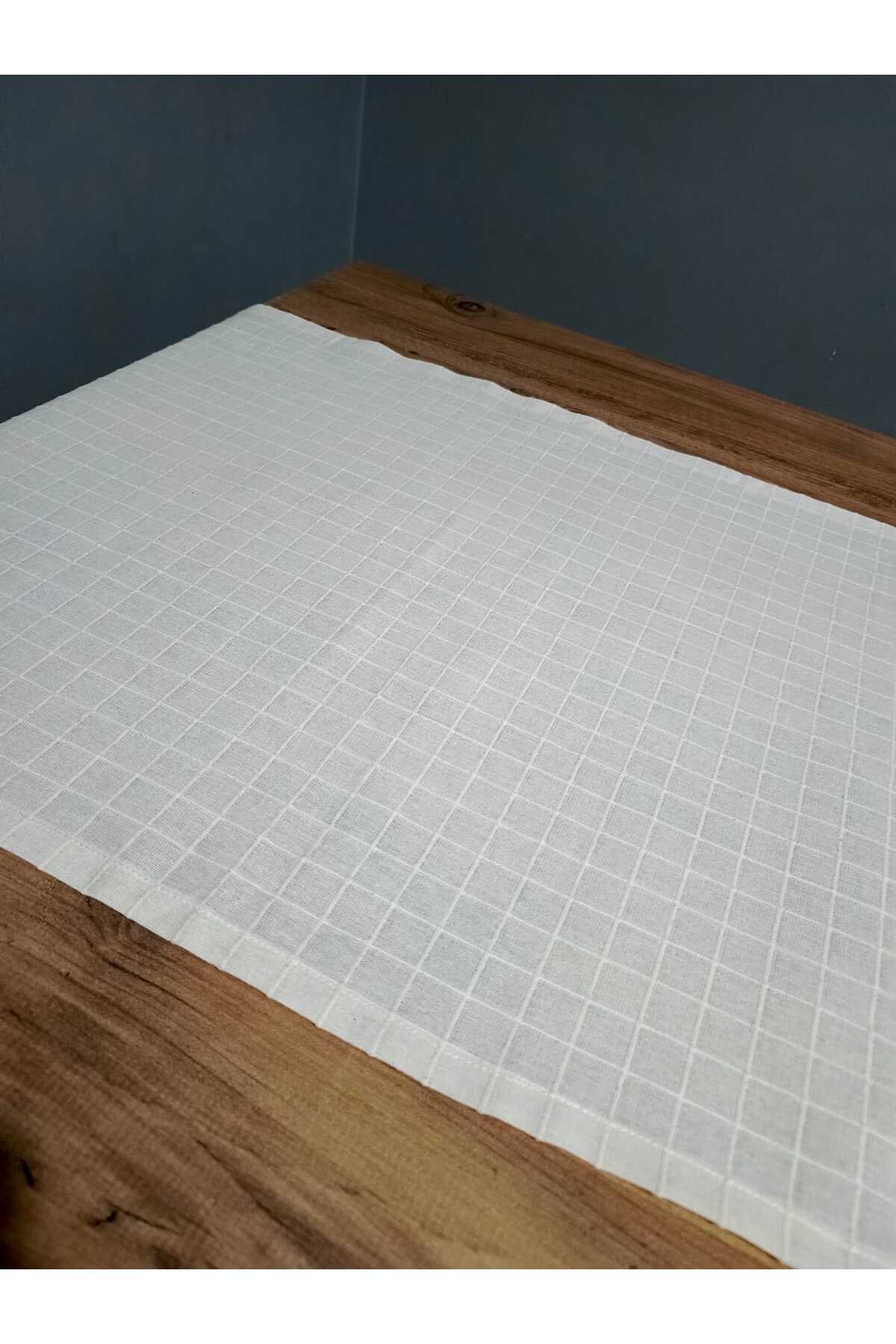 2 Kenar ve 2 Ara Gül Dantelli Monika Runner 50x150