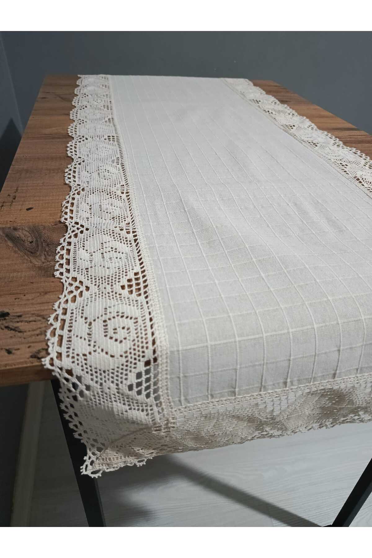 4 Kenar Gül Dantelli Monika Runner 40x110