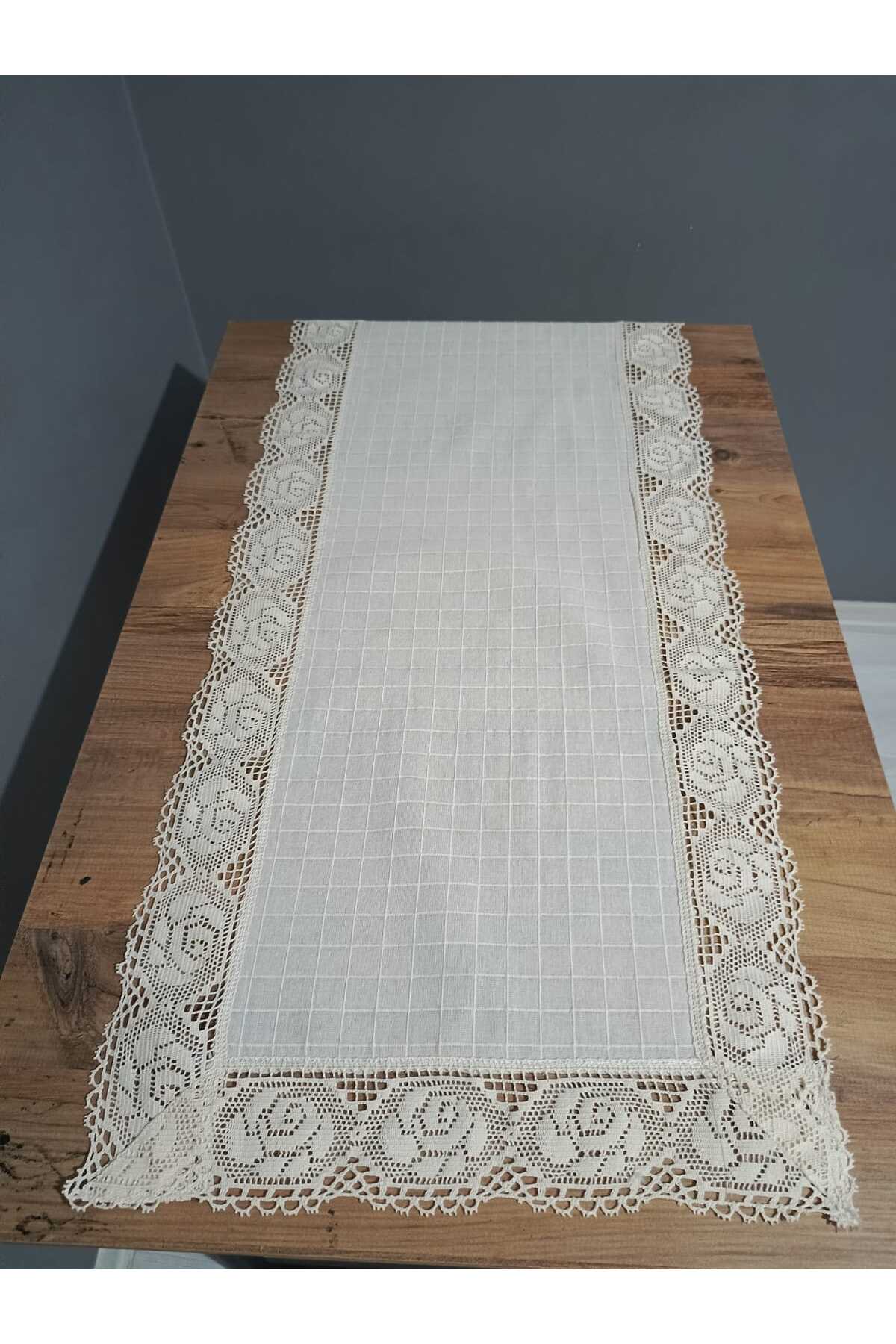 4 Kenar Gül Dantelli Monika Runner 40x110