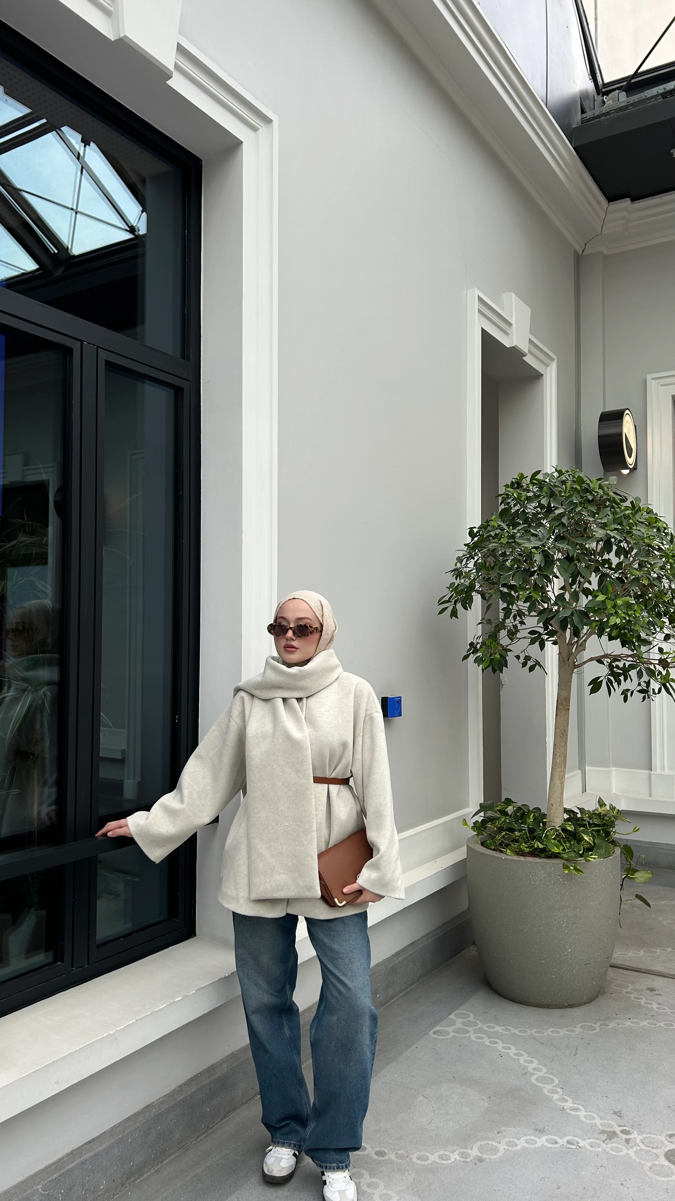 Atkılı Kaşe Kaban-Bej