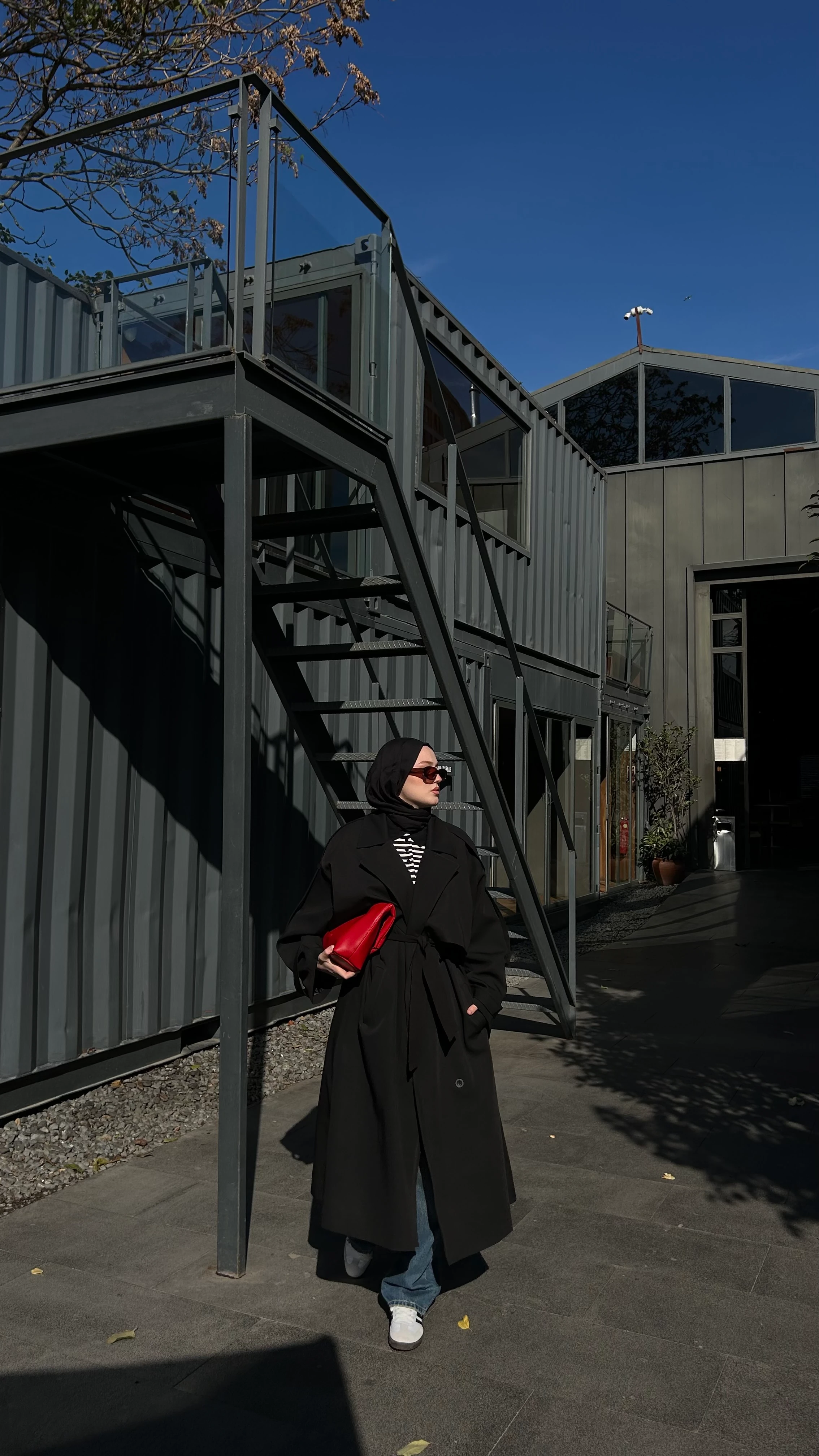 Oversize Uzun Kuşaklı Trençkot-Siyah