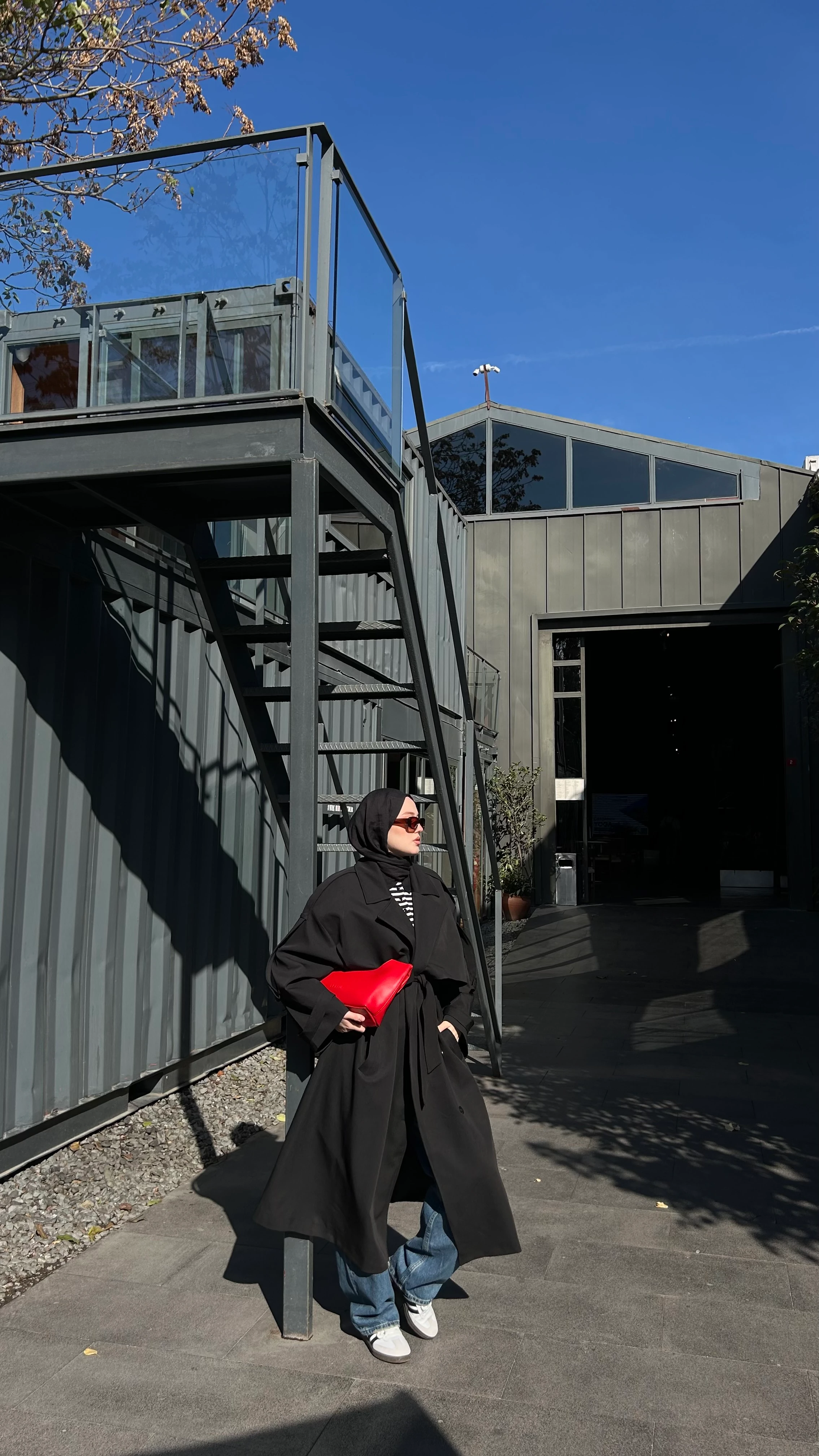 Oversize Uzun Kuşaklı Trençkot-Siyah