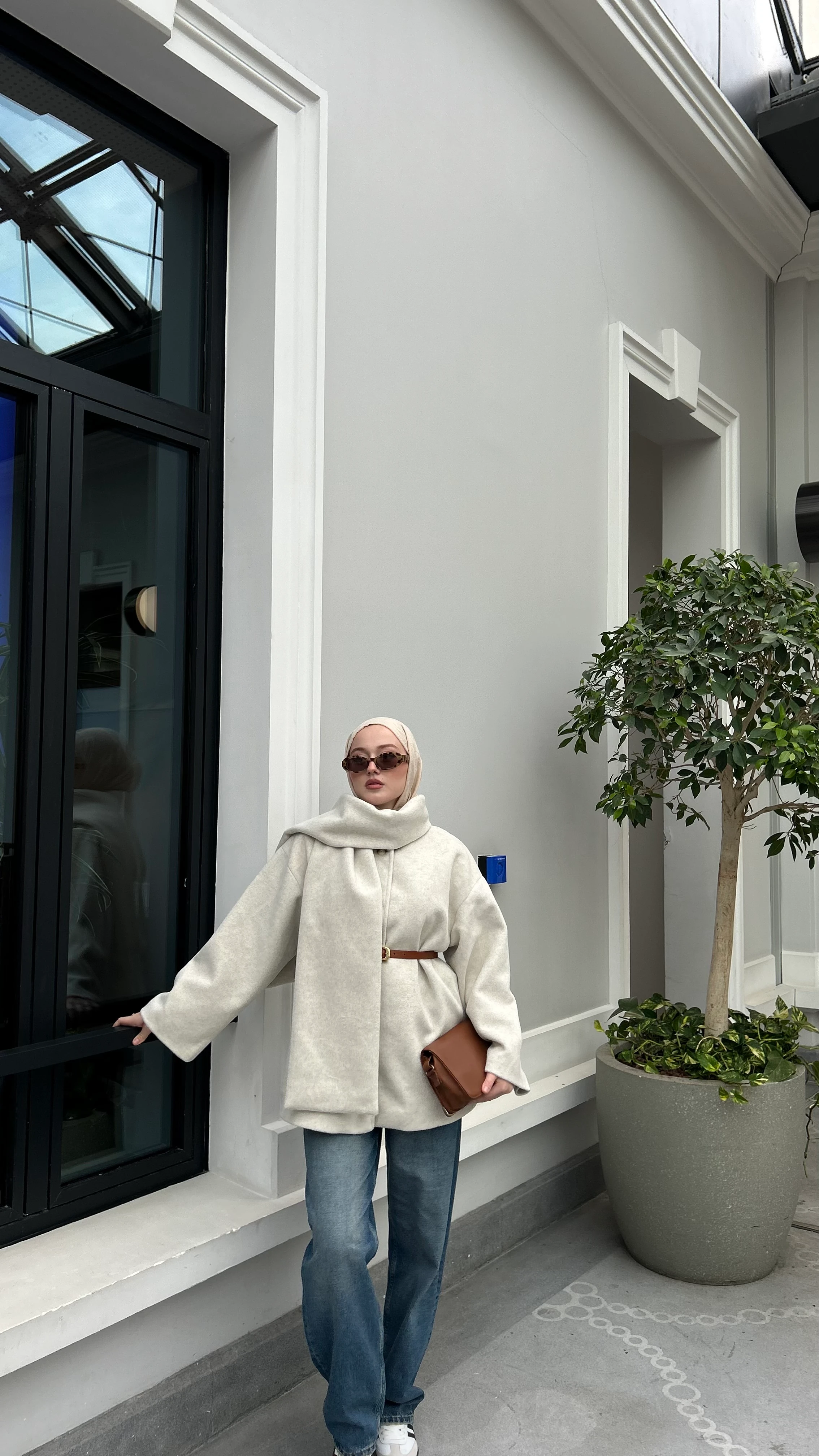 Atkılı Kaşe Kaban-Bej