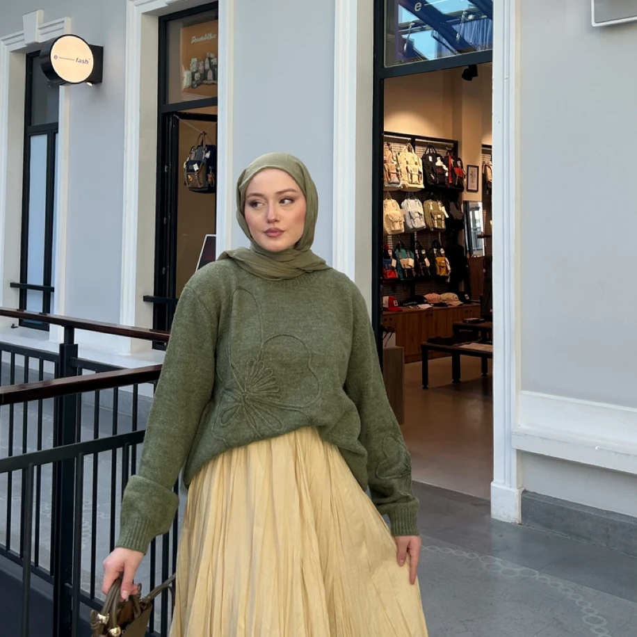 Çiçek Desenli Oversize Triko Kazak - Haki