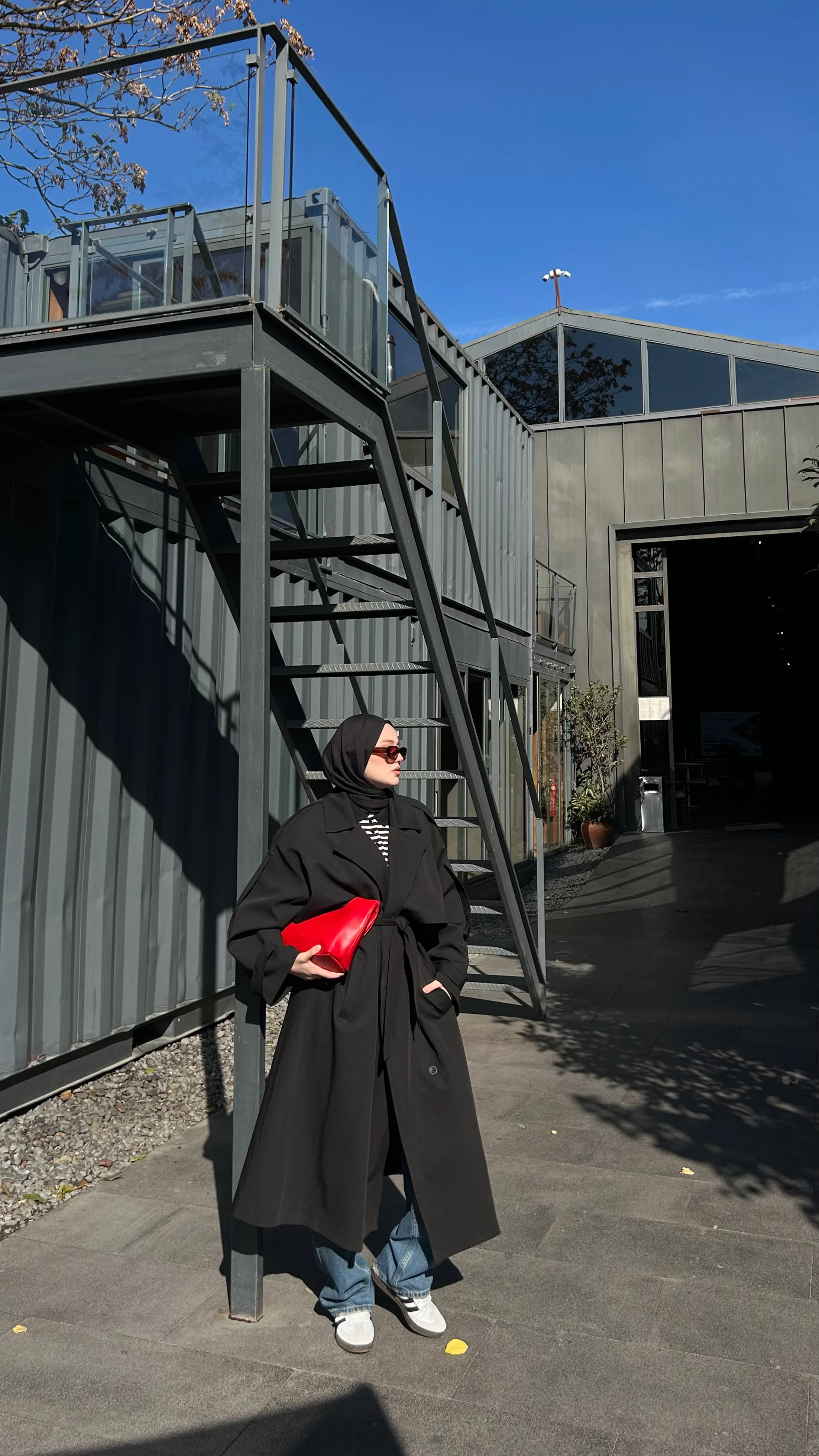 Oversize Uzun Kuşaklı Trençkot-Siyah