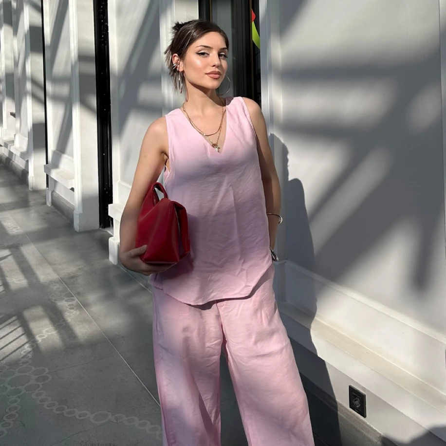 Kalın Askılı Pembe Bluz Takım