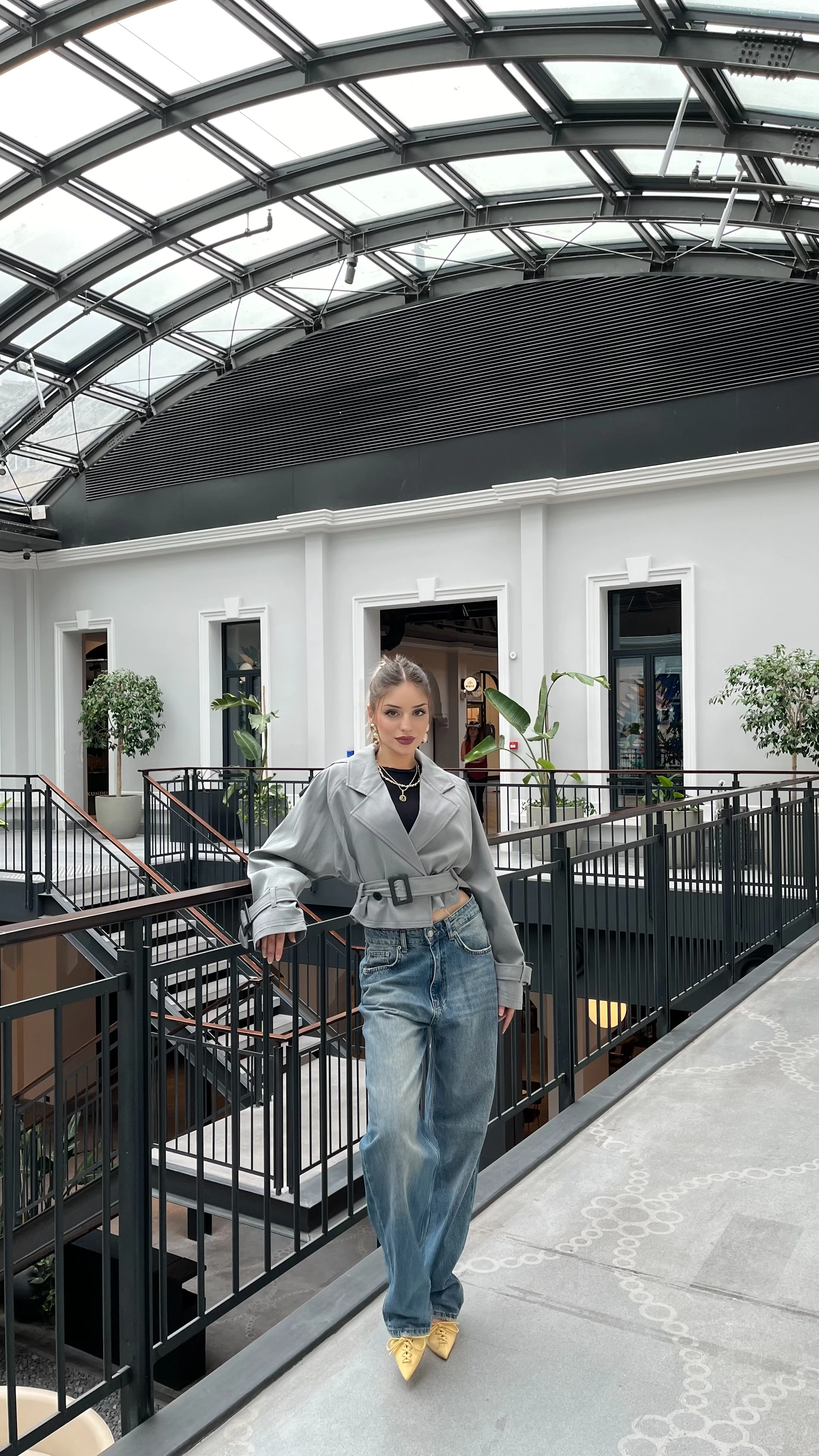 Açık Gri Kısa Trençkot