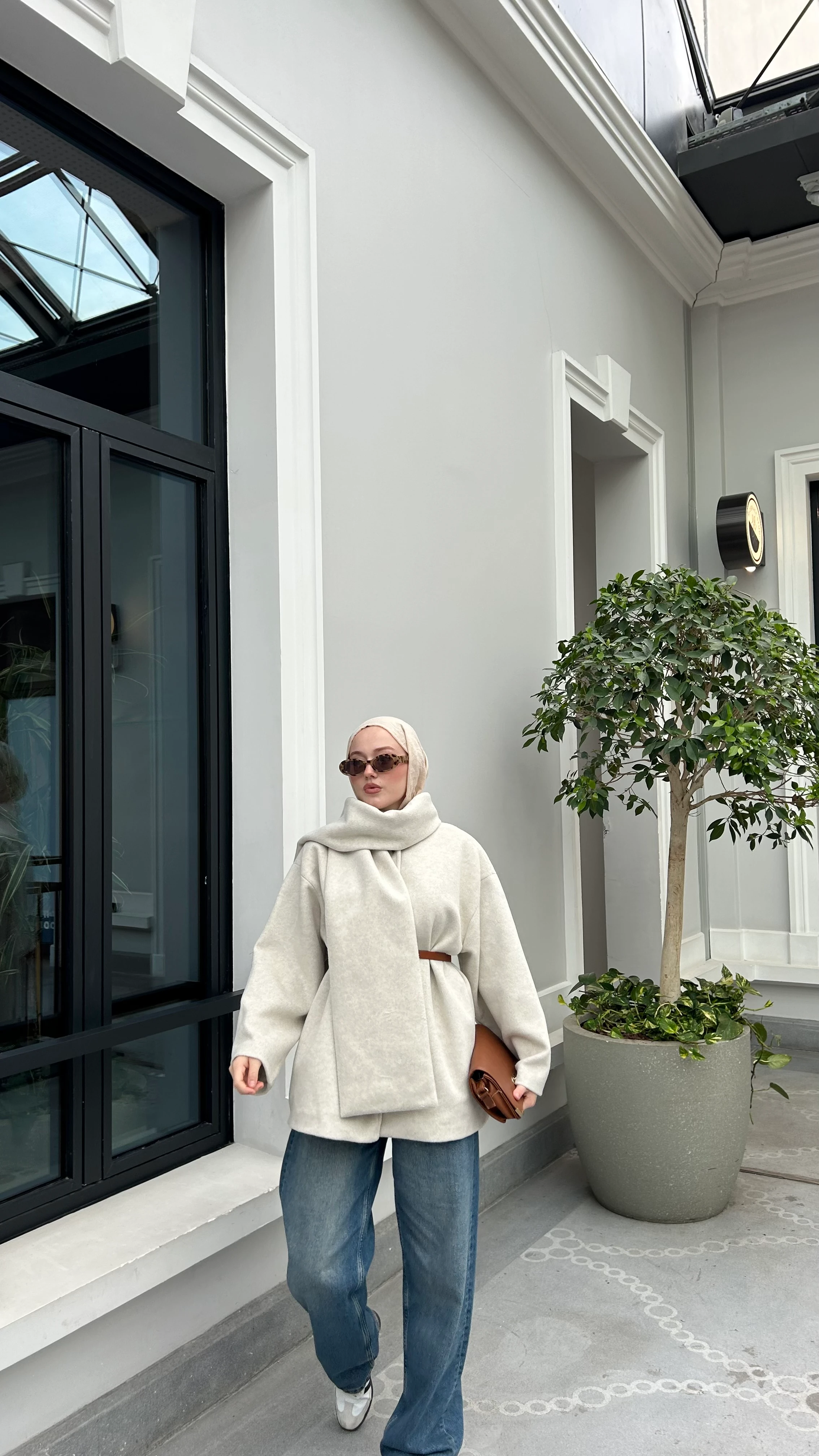 Atkılı Kaşe Kaban-Bej