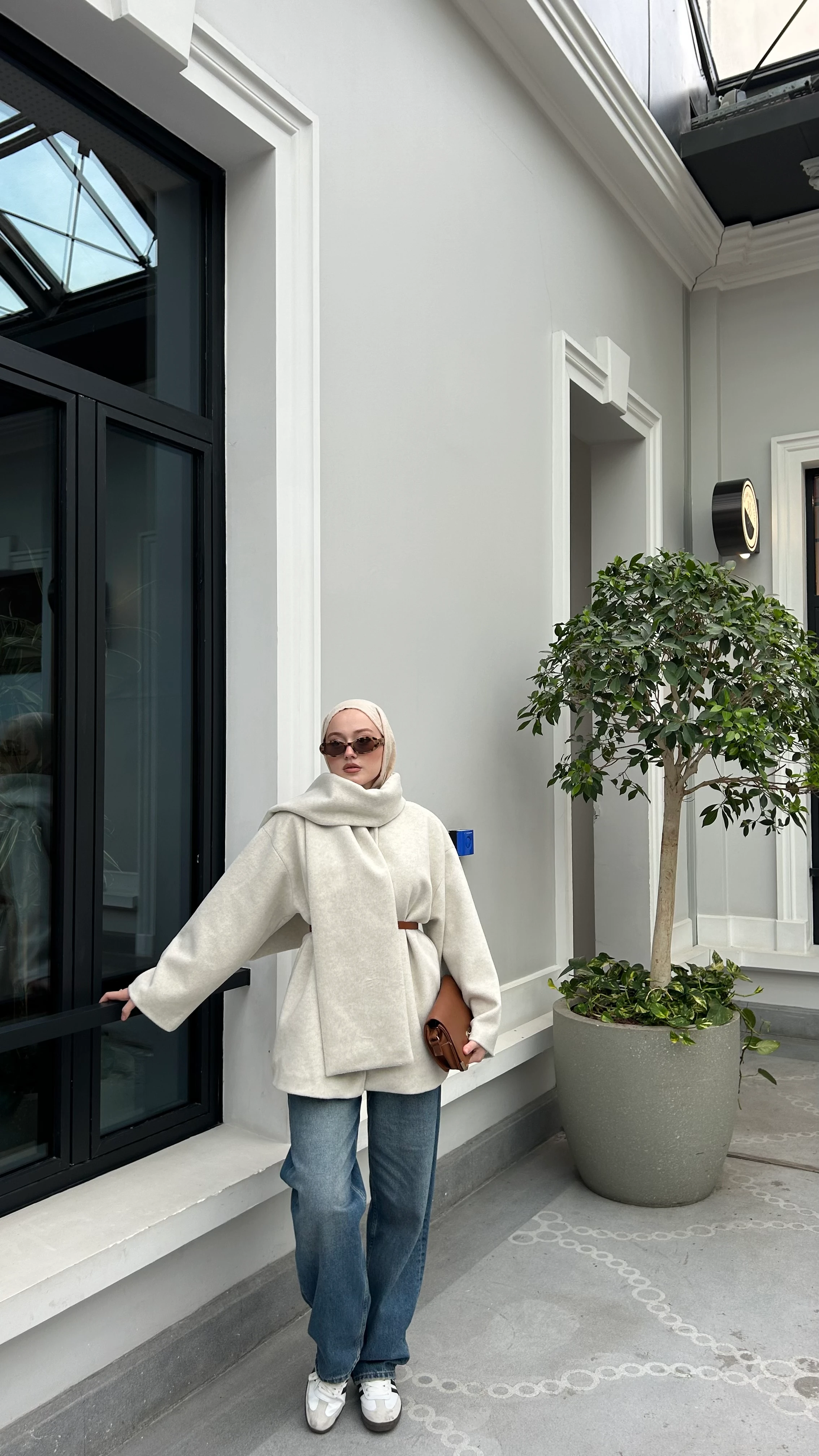 Atkılı Kaşe Kaban-Bej