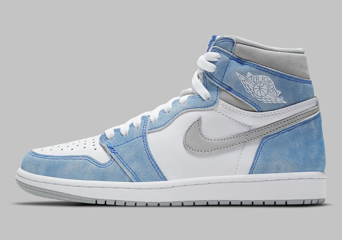 Jordan 1 Hyper Royal 
