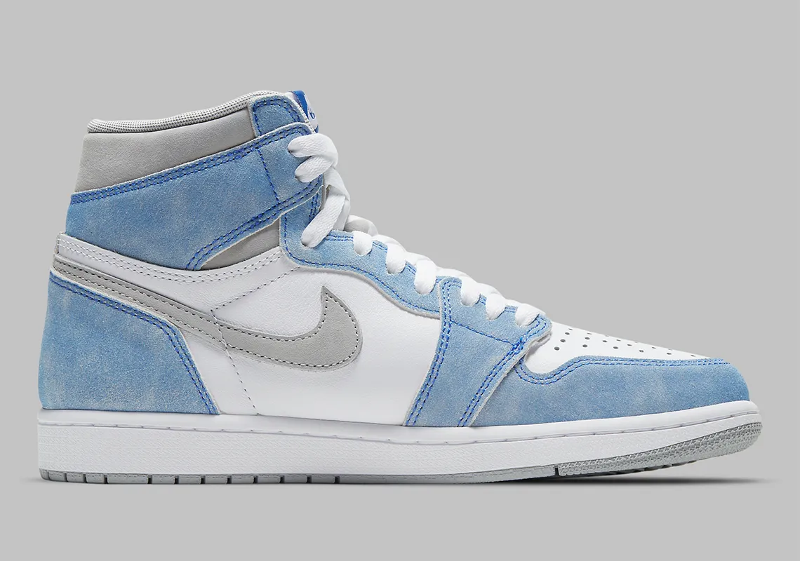 Jordan 1 Hyper Royal 