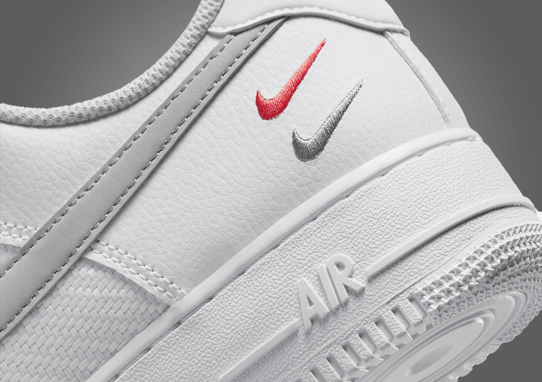  Air Force 1 ‘07 Triple Swoosh