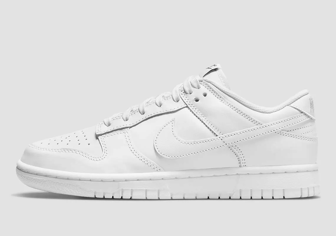 Dunk Low Triple White